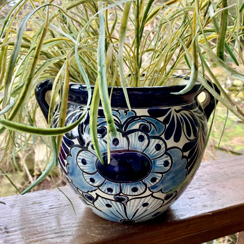 Talavera Chata Planter Chico blue and white