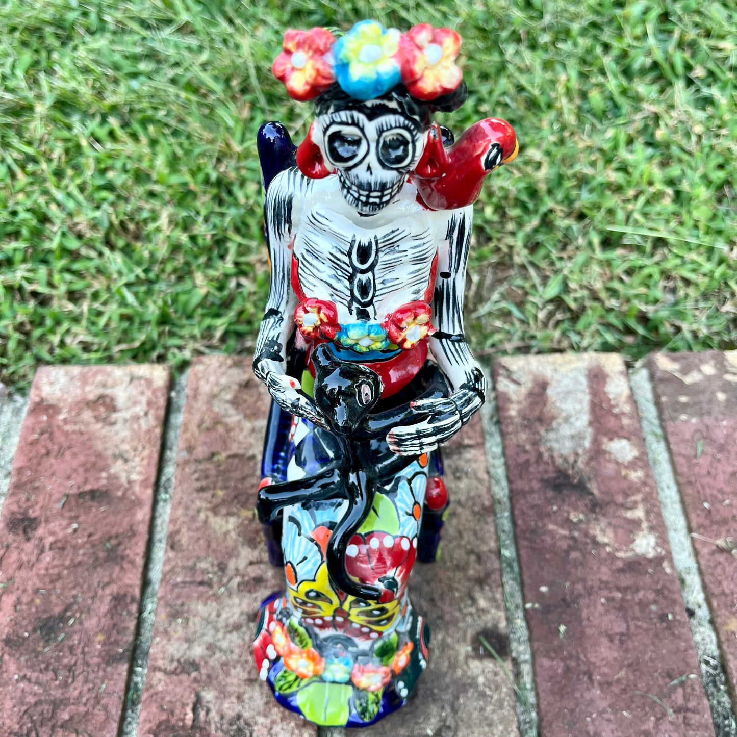 Frida friends Catrina Senada top