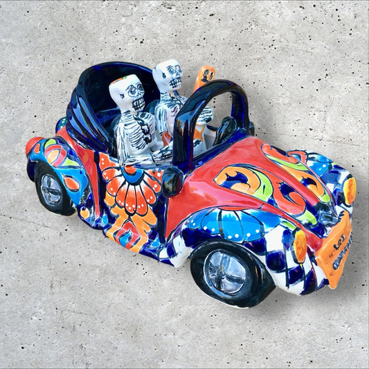 Cruising Catrina’s in convertible