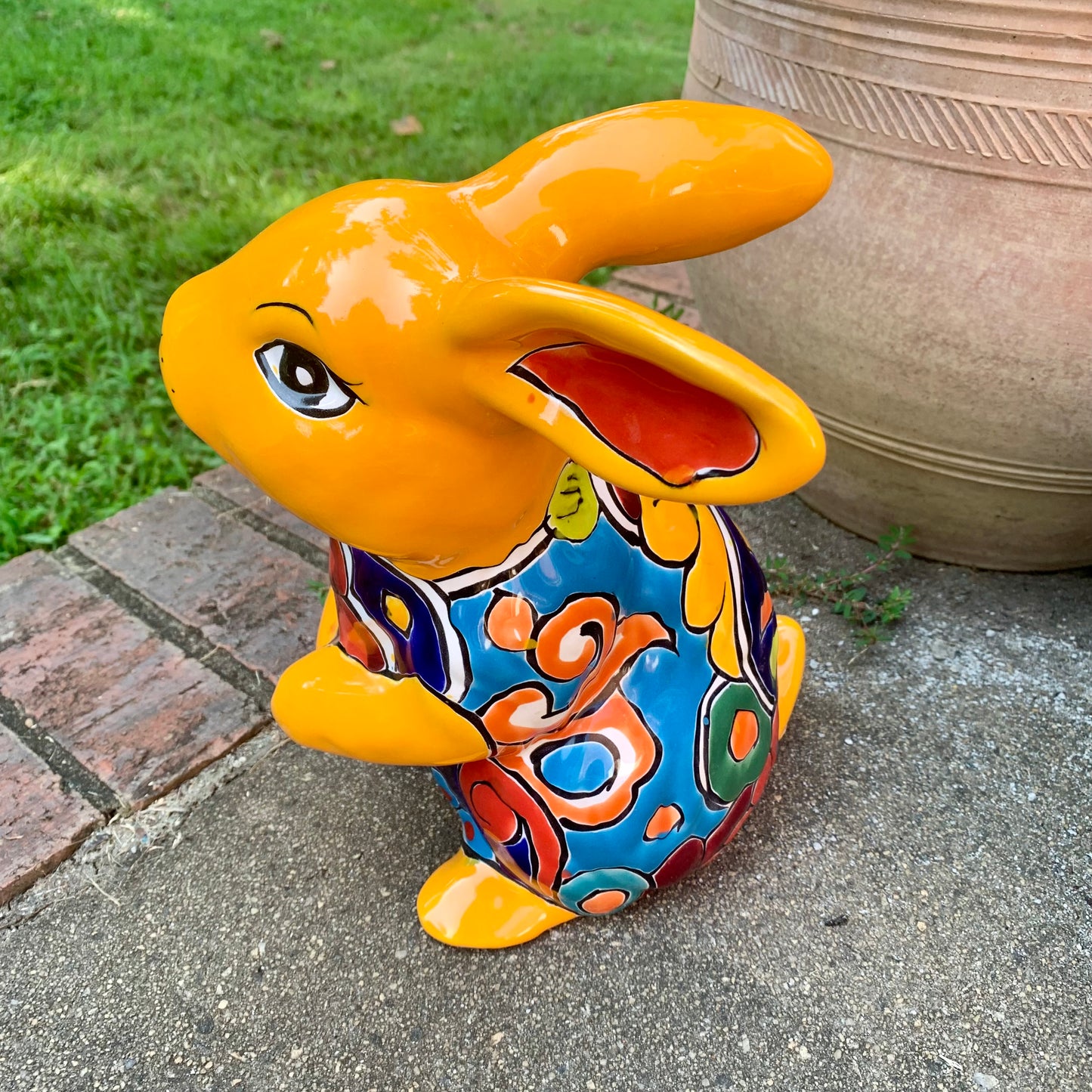 Talavera bunny rabbit standing side by side
