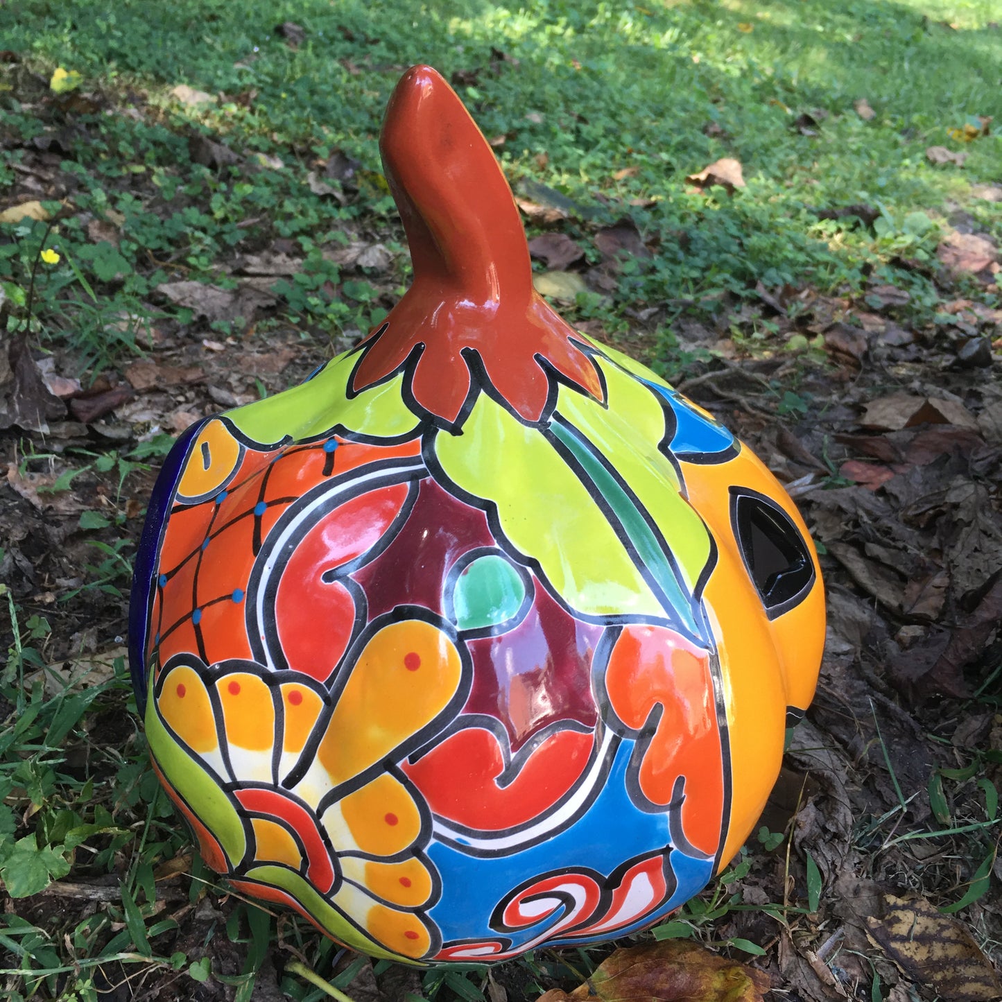 Talavera pumpkin calabaza left side