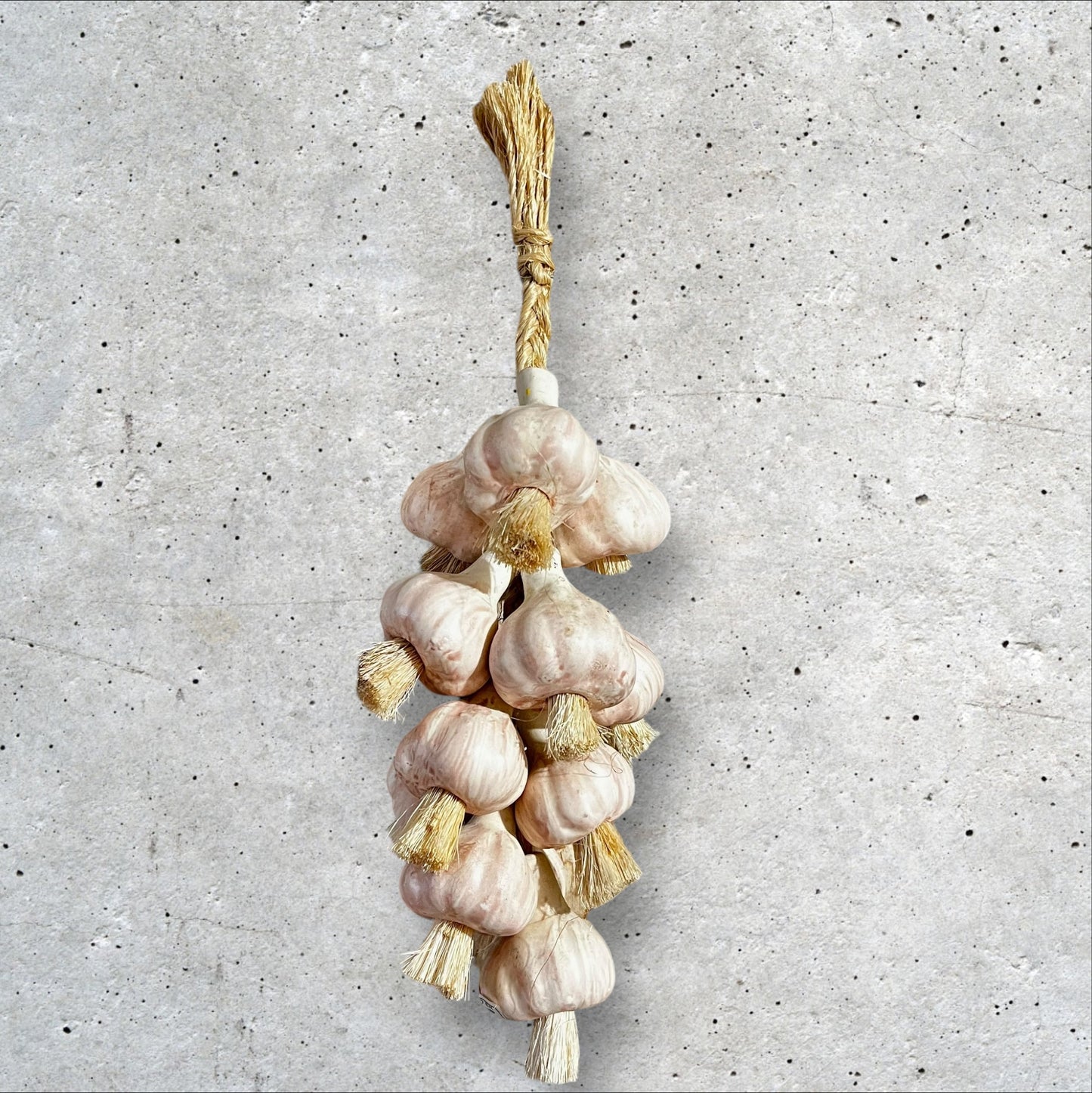 Ceramic garlic string ristra chico
