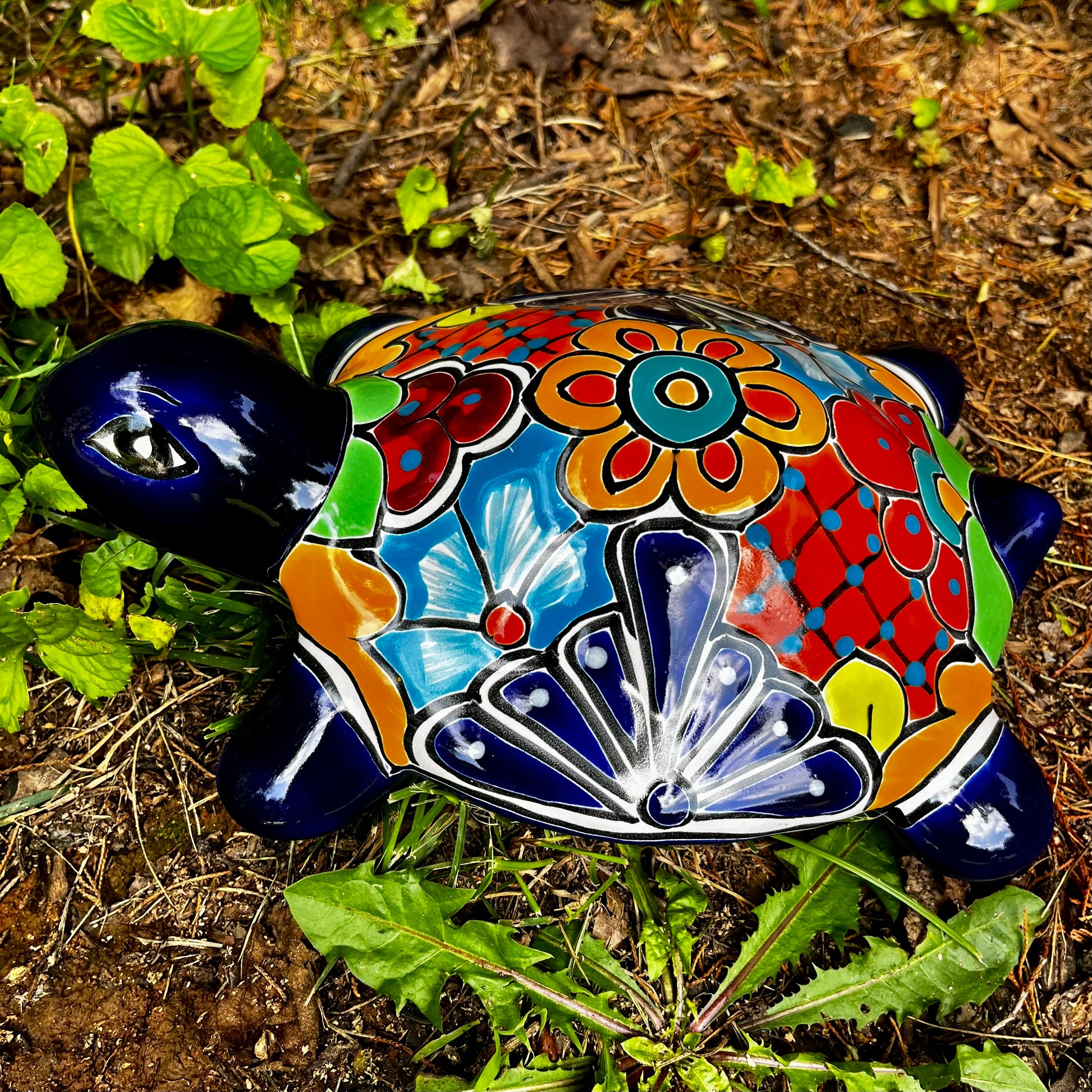 Talavera pottery turtle side
