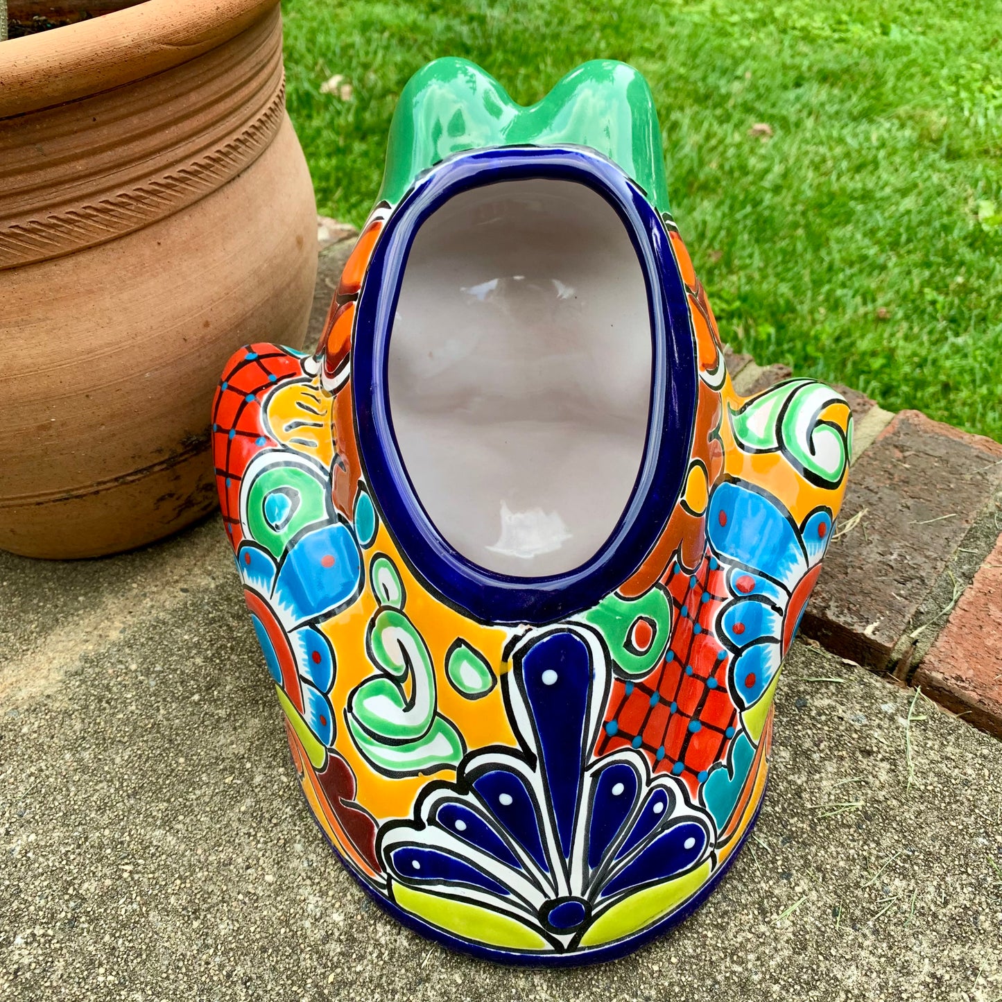 Talavera frog planting pot back