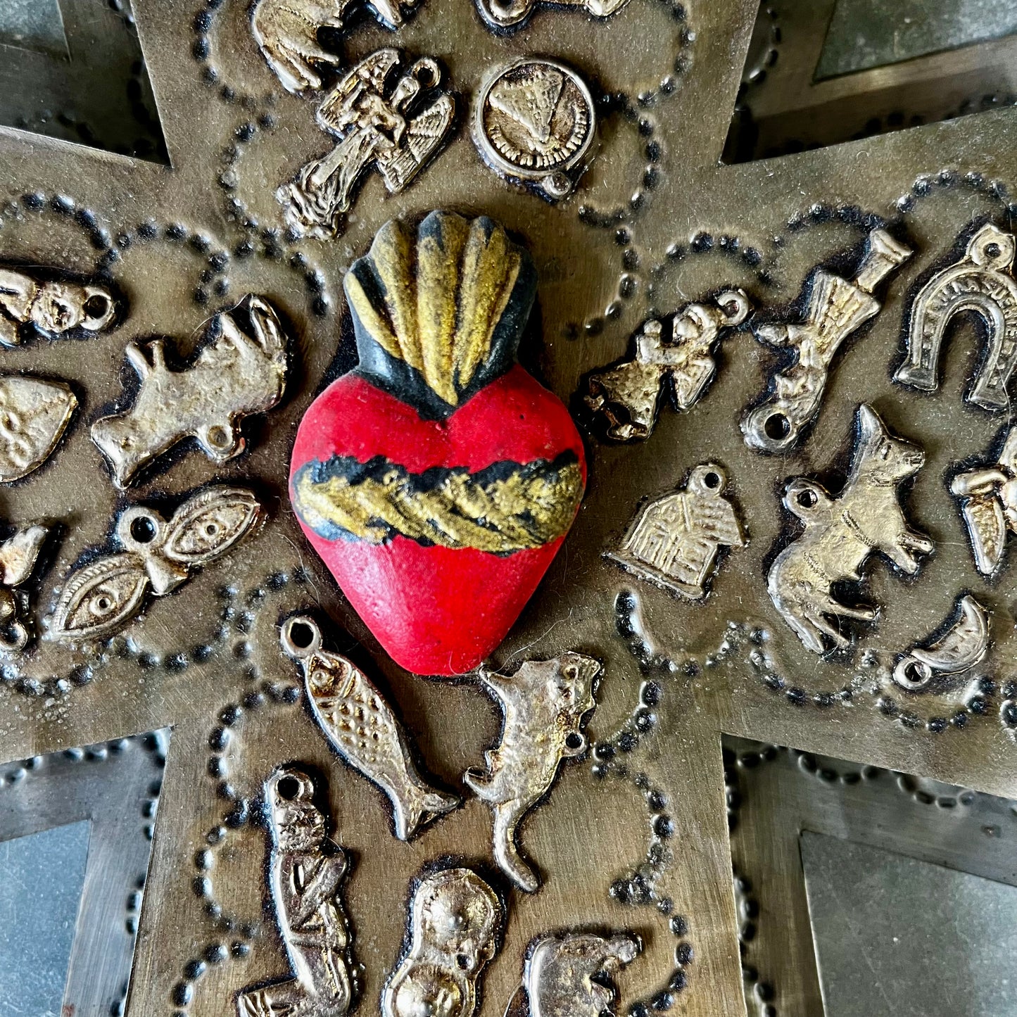 Milagros Tin Cross Sacred Geart