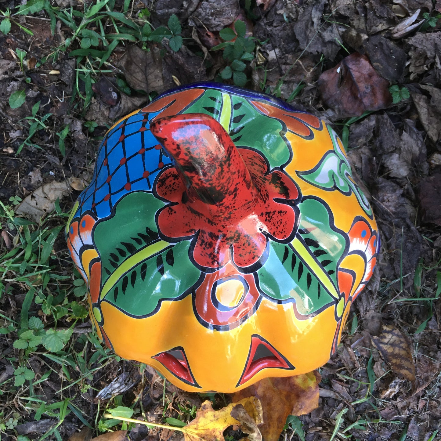 Talavera pumpkin large top