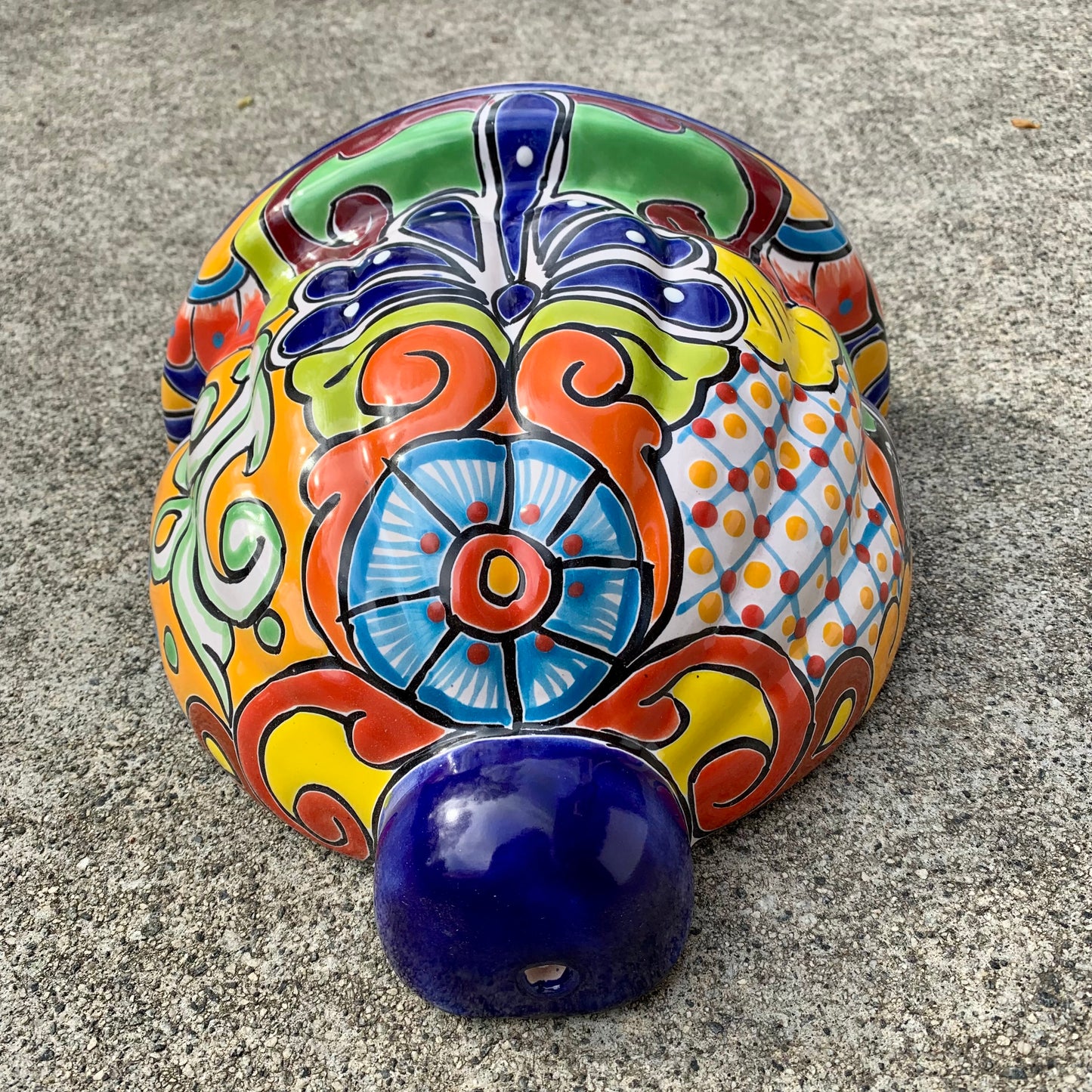 Wall planter pot jardiniere bottom