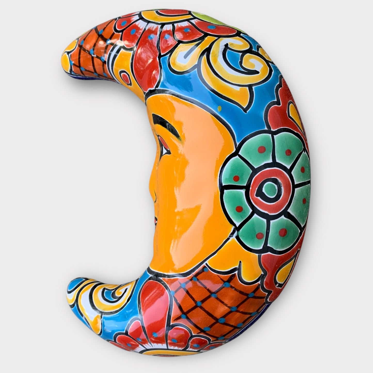 Talavera Moon curve side