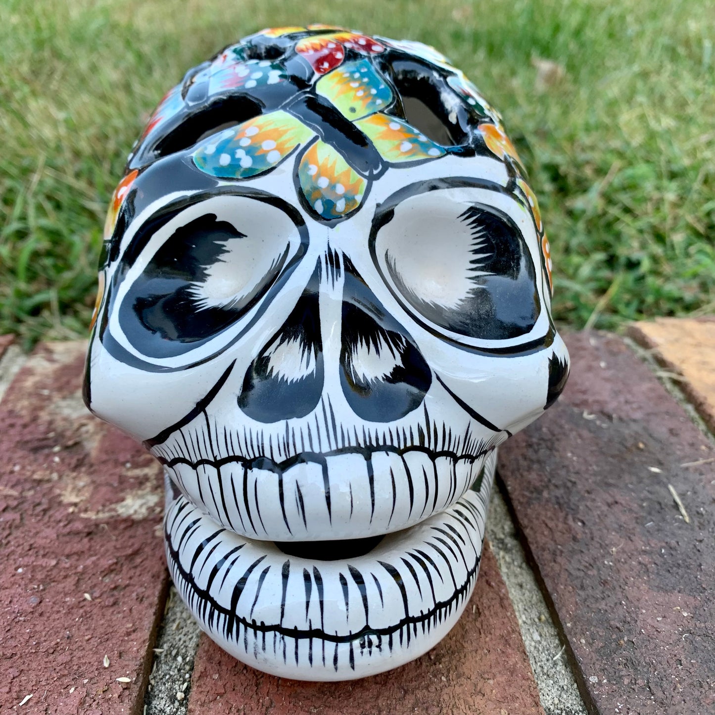 Talavera Butterfly Skull front