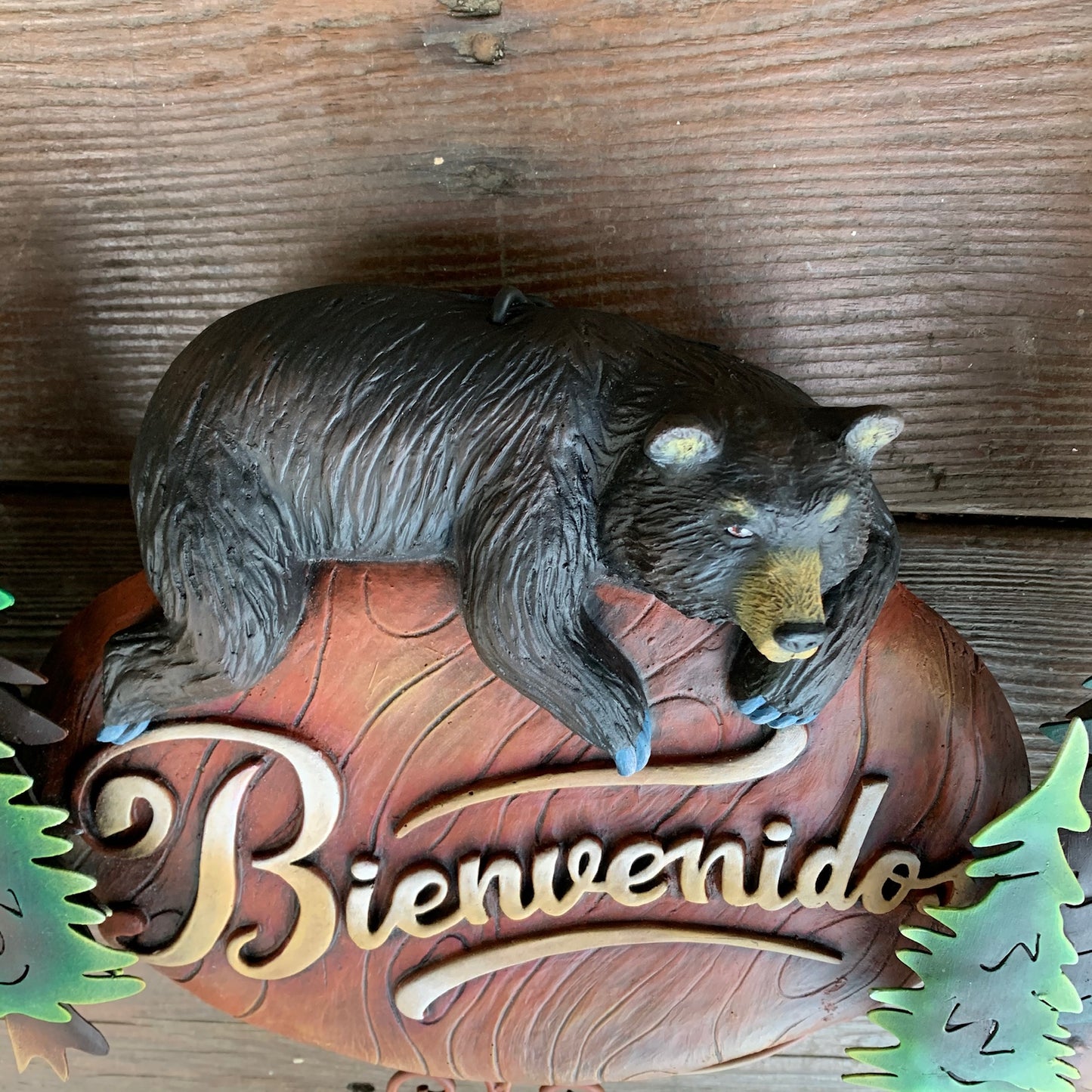 Black Bear Bienvenido Sign