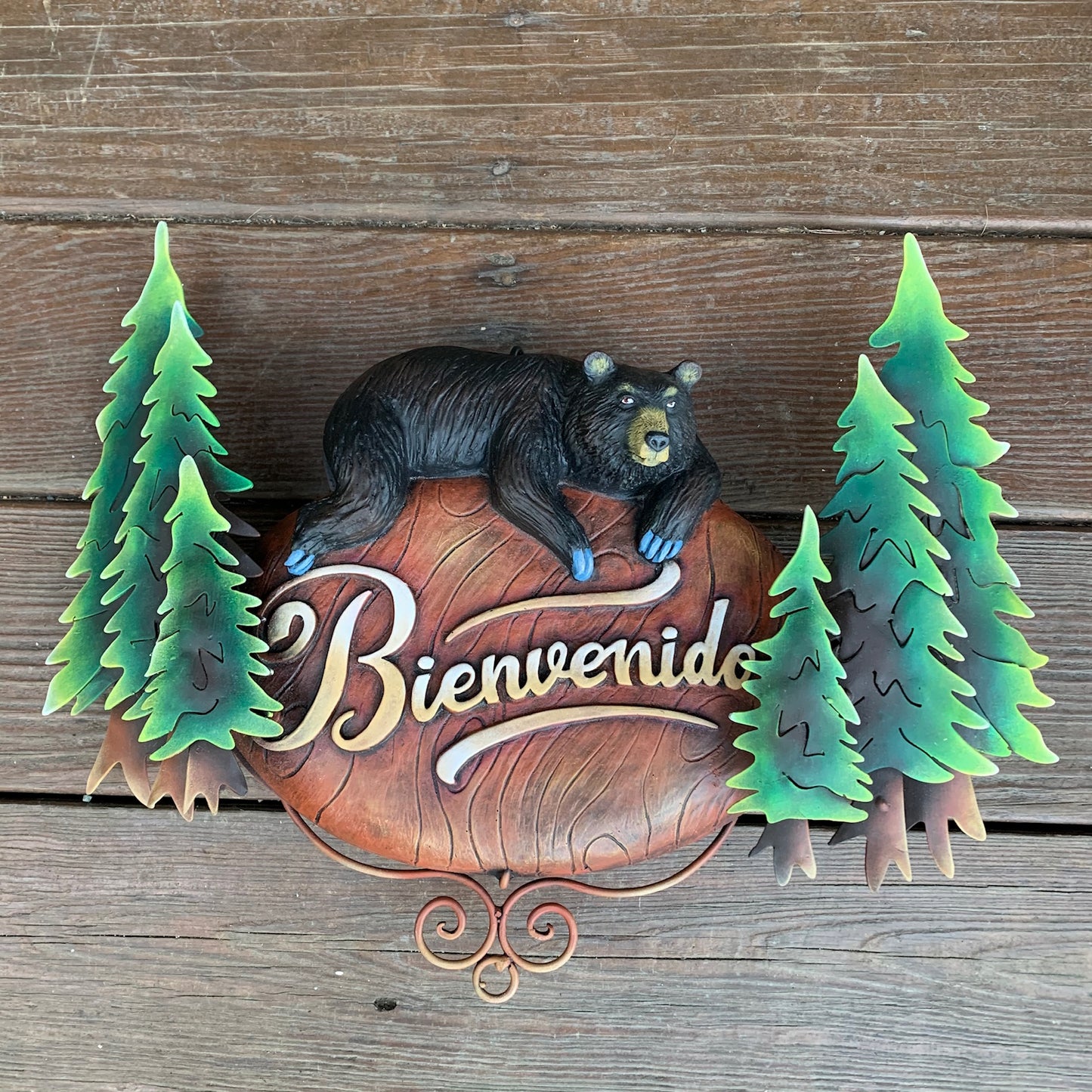 Black Bear Bienvenido Sign