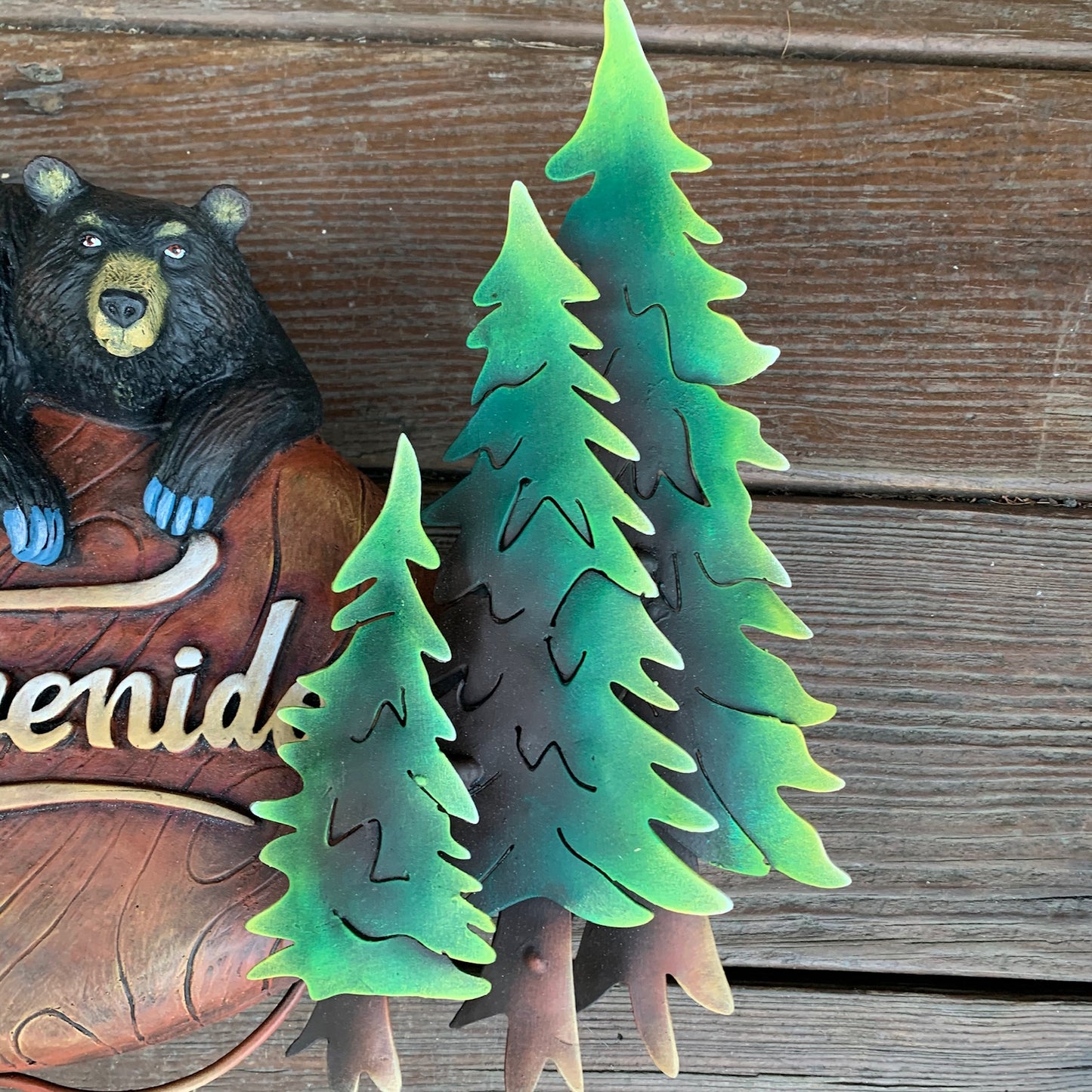 Black Bear Bienvenido Sign