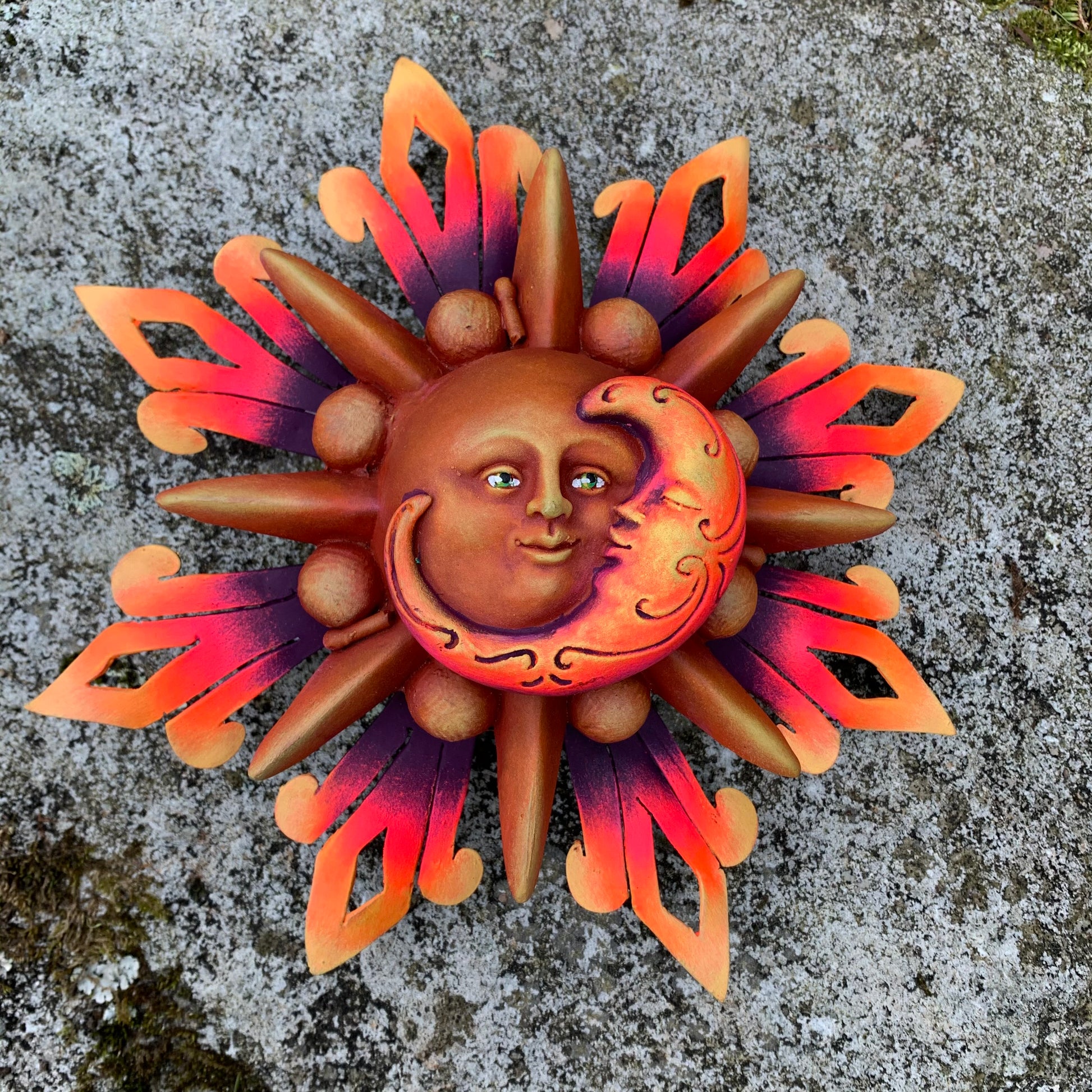 sun and moon scultpure