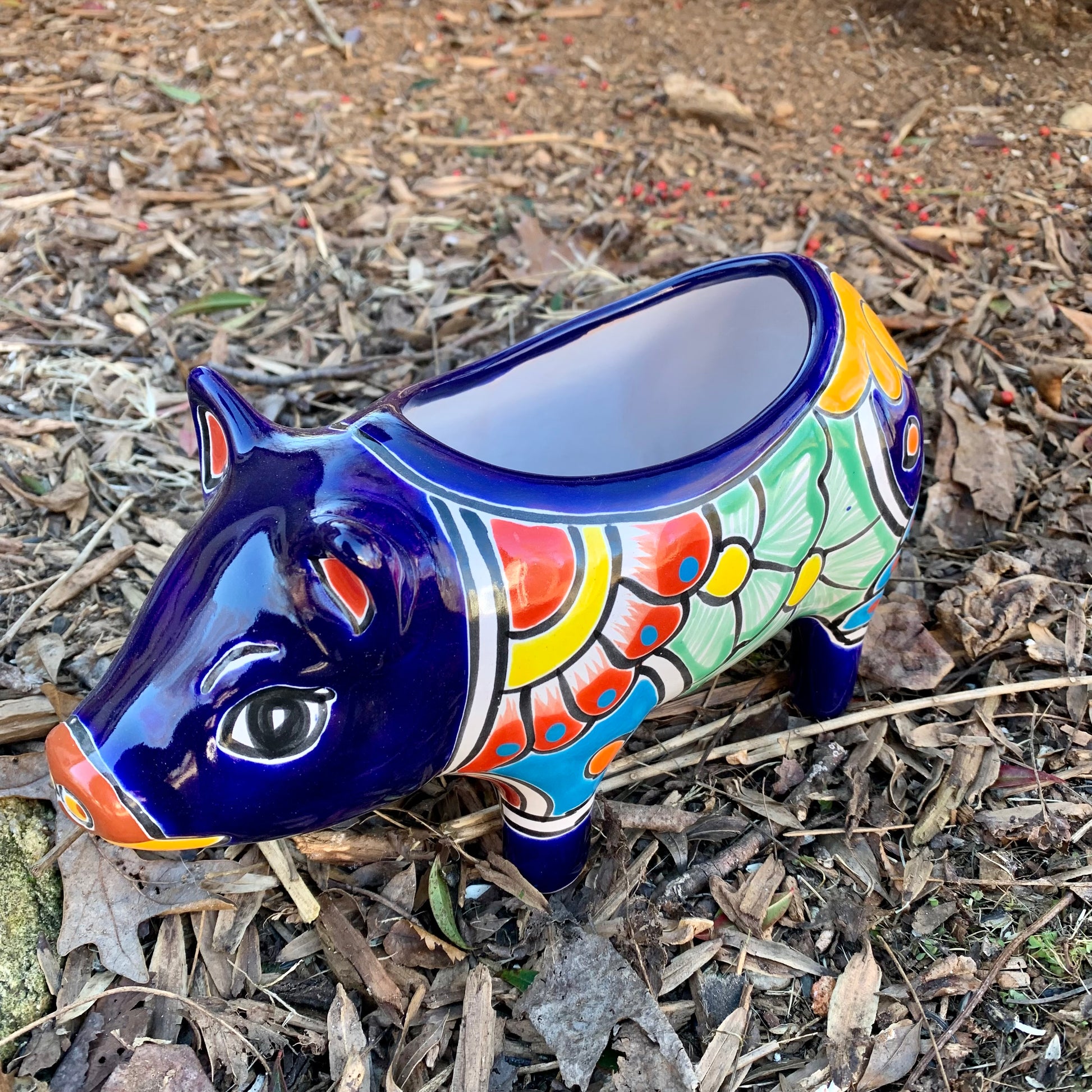 Talavera pottery, pig planting pot side