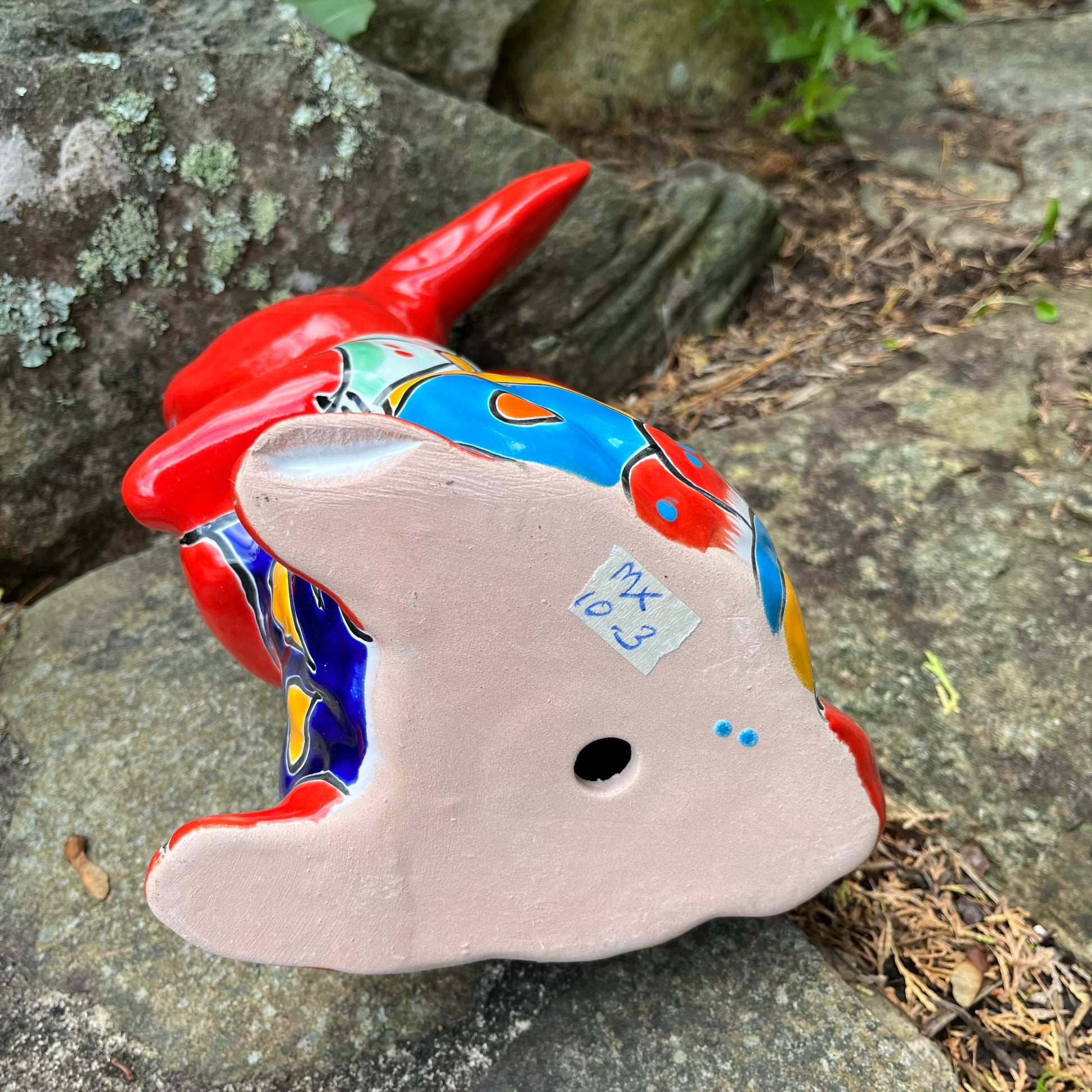 Mexican Talavera Bunny rabbit bottom