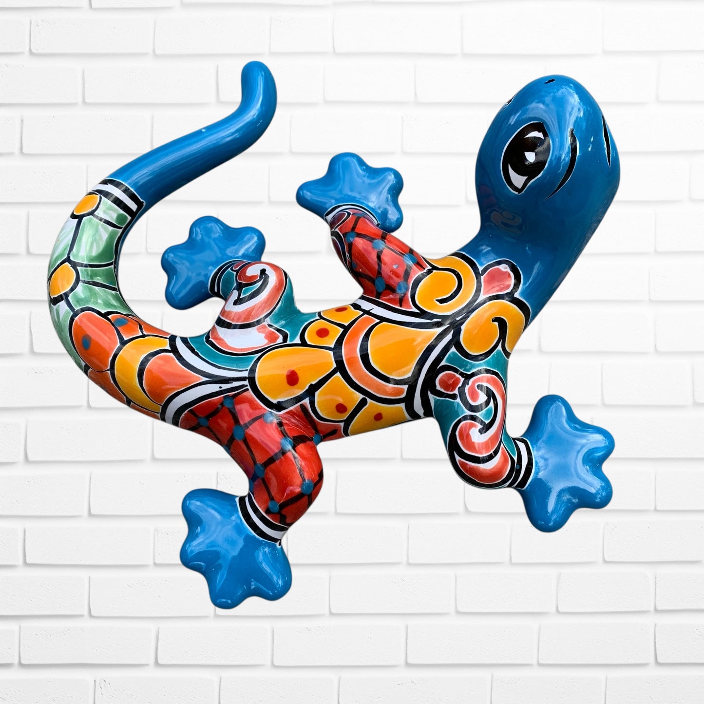 Talavera salamander lizard back view