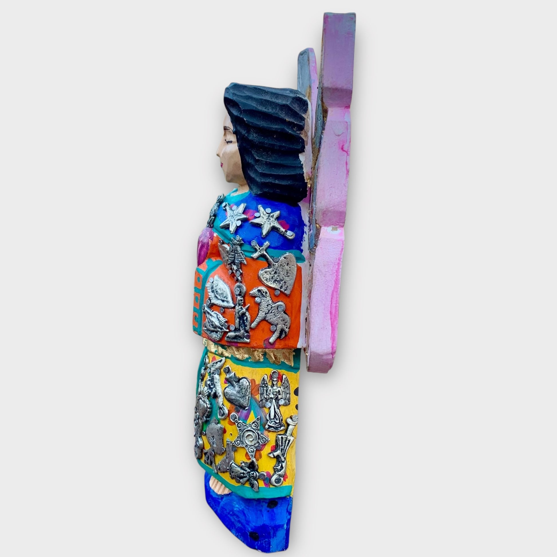 Milagros Angel Holding Heart Right side