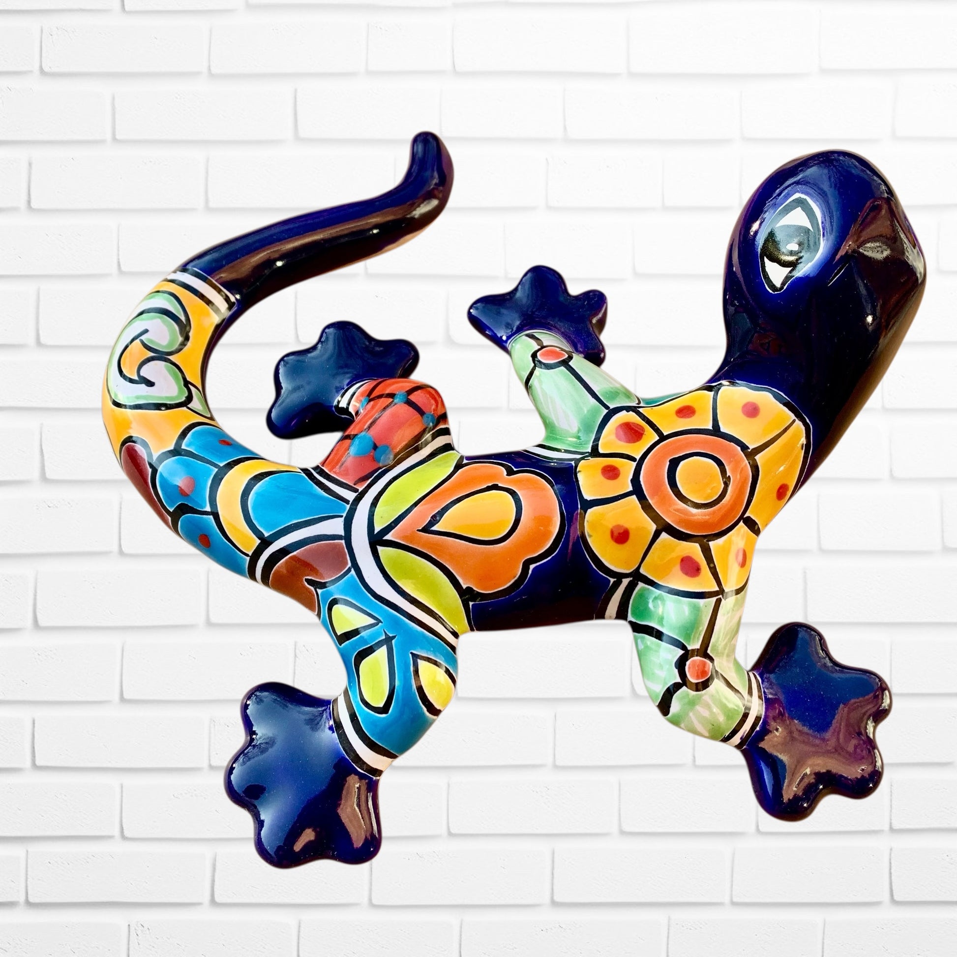 Talavera salamander lizard medium Left side