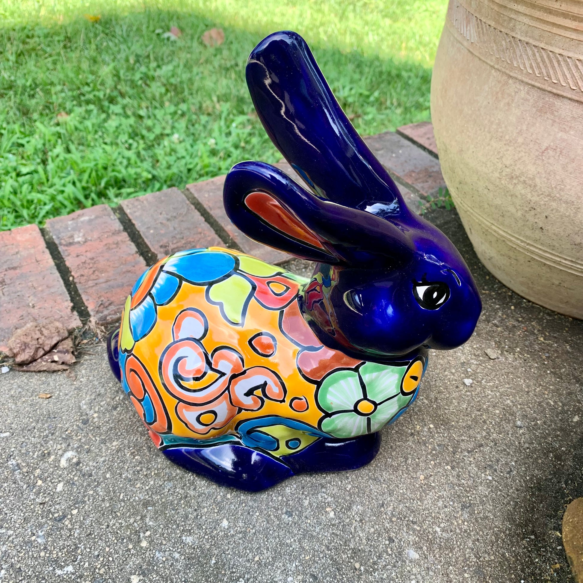 Talavera bunny rabbit side