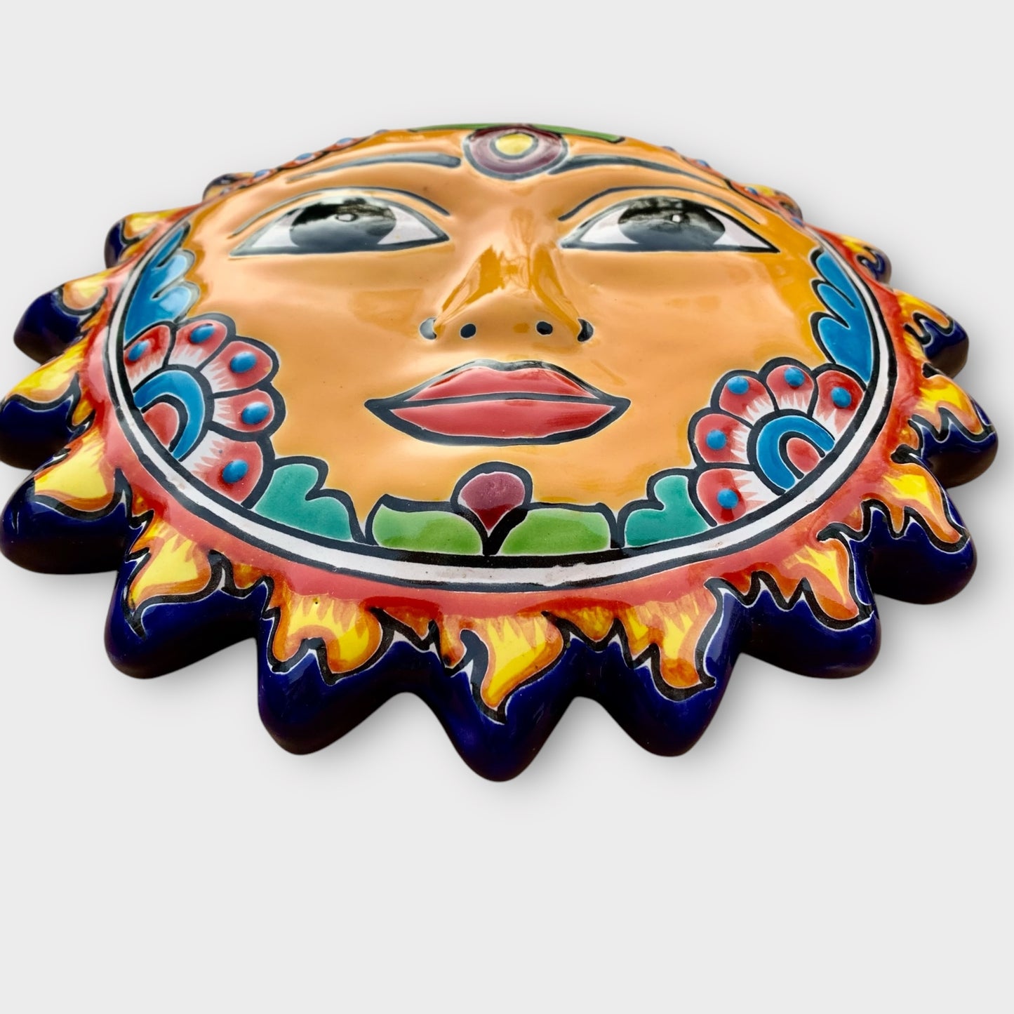 Talavera big eye sun side