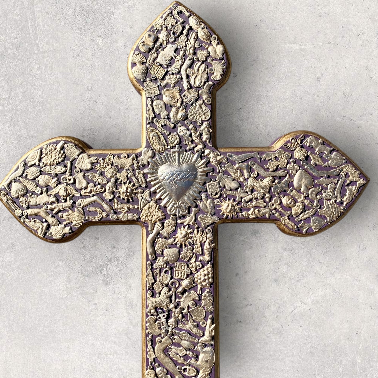 Milagros decorated wood cross xgrande Center shinimg heart
