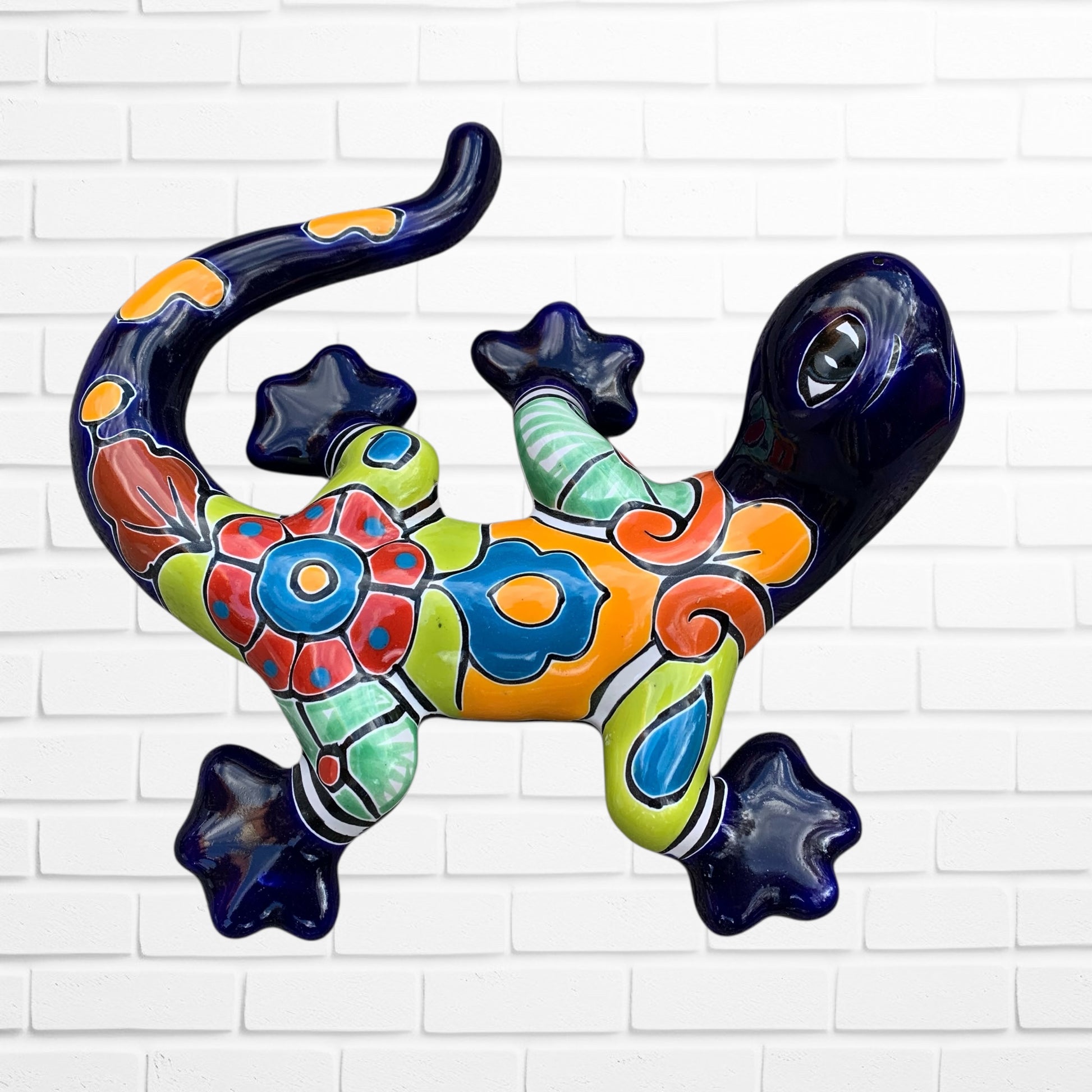 Talavera lizard salamander Azul back view 
 