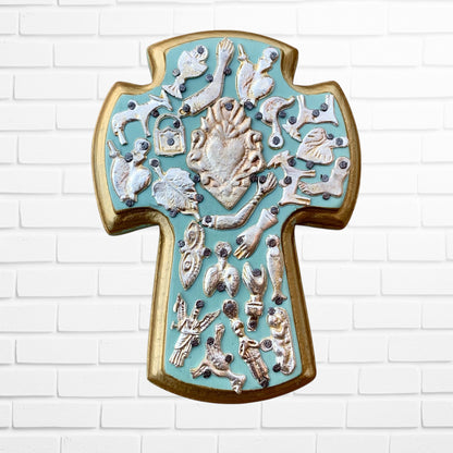 Milagros Wood Cross Chico Light color 