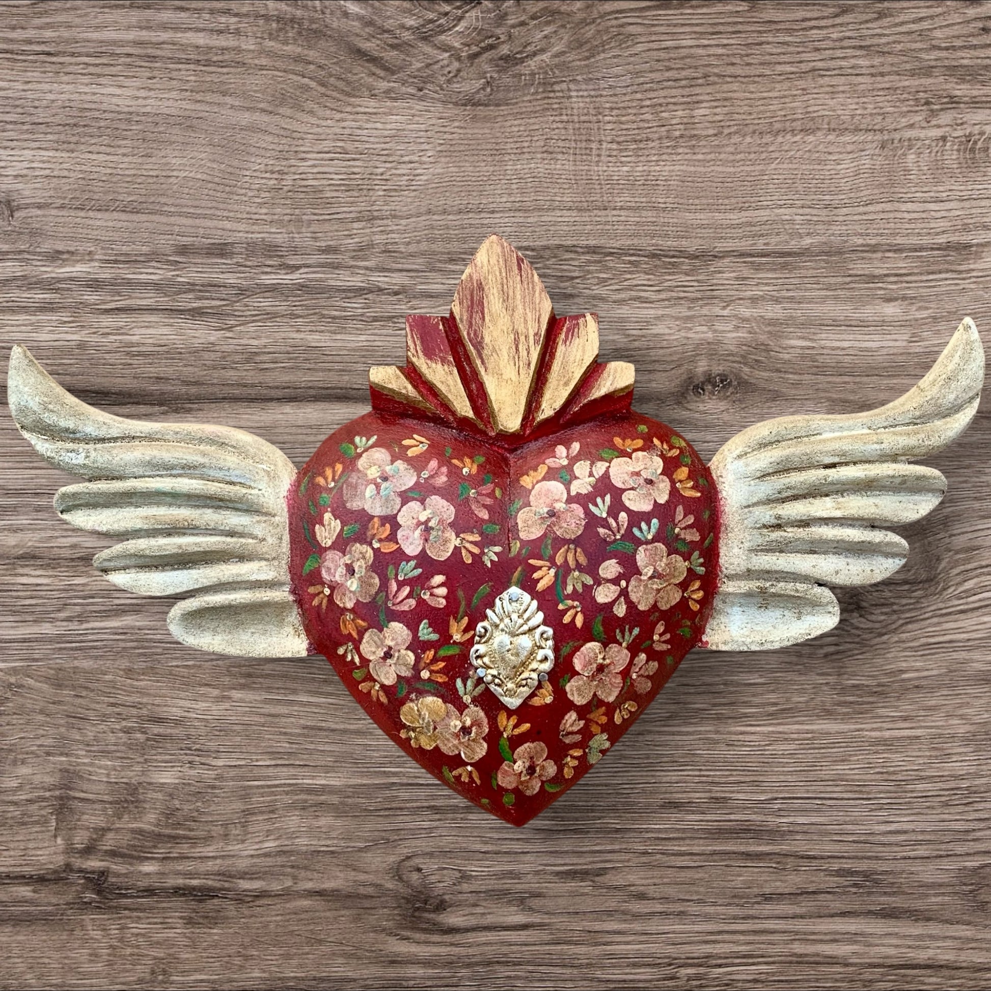 Winged Heart Decorado Oleo Mediano Front