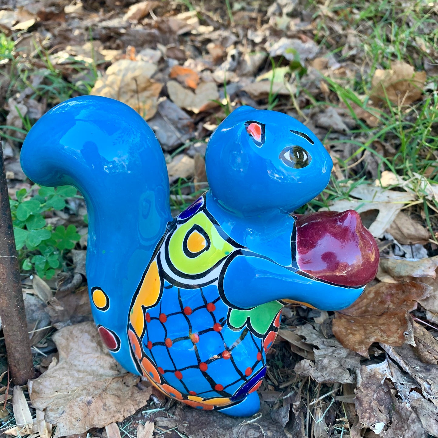 Talavera Pottery Squirrel holding nut left side