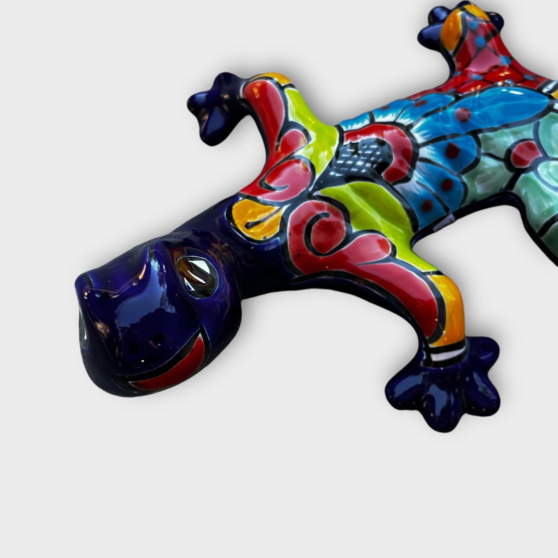 Talavera salamander lizard grande face