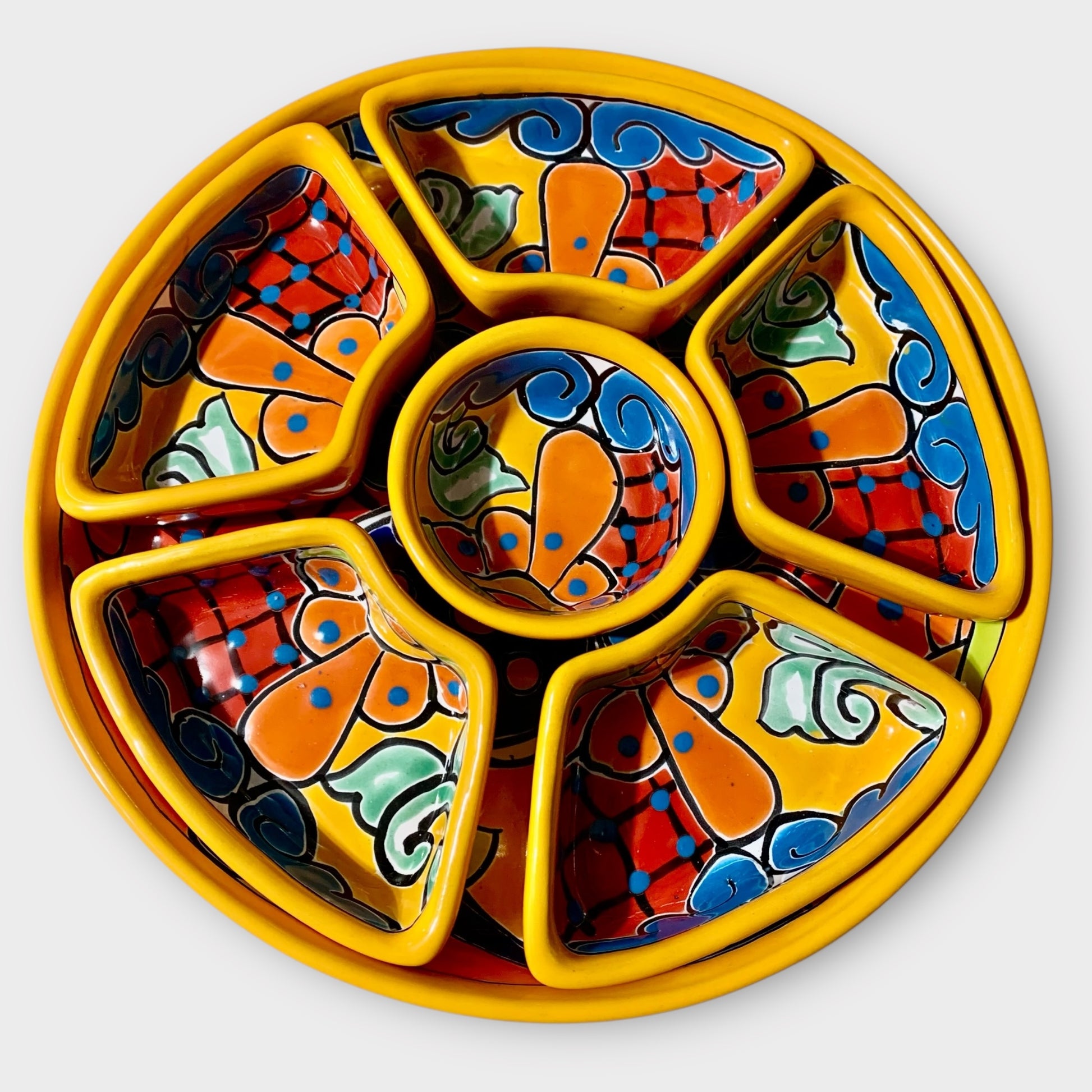 Talavera Redondo Sectional Serving Piece
