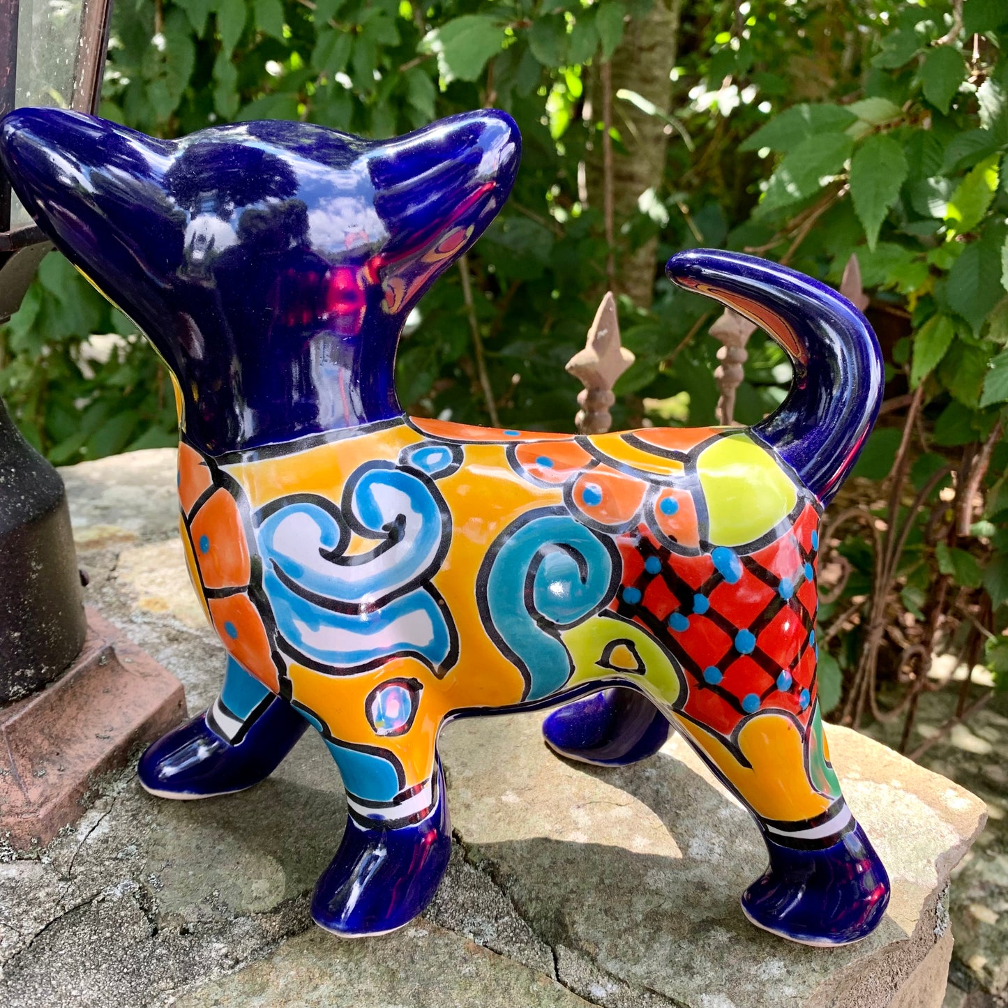 * Chihuahua Talavera Pottery Figurine back pattern