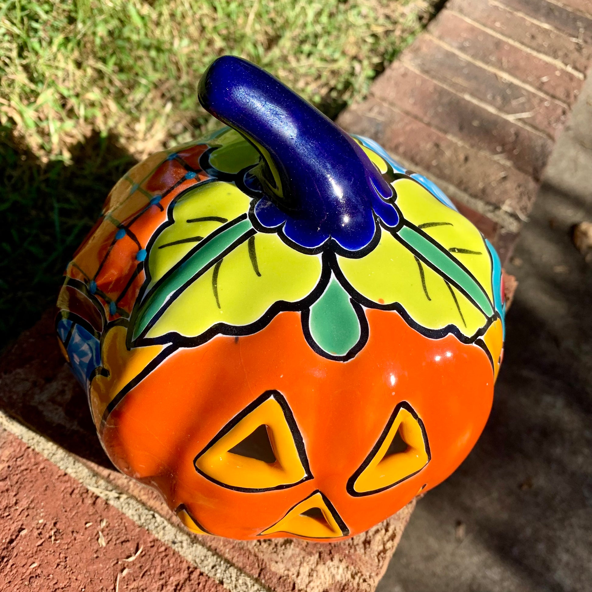 Talavera pumpkin calabaza top