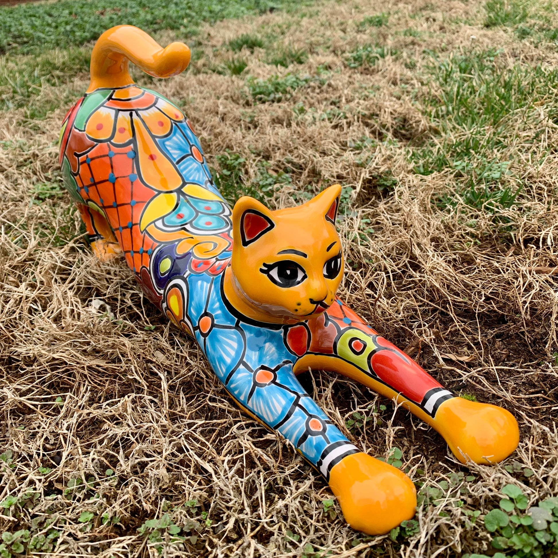 Mexican Talavera Amarillo stretching kitty cat large