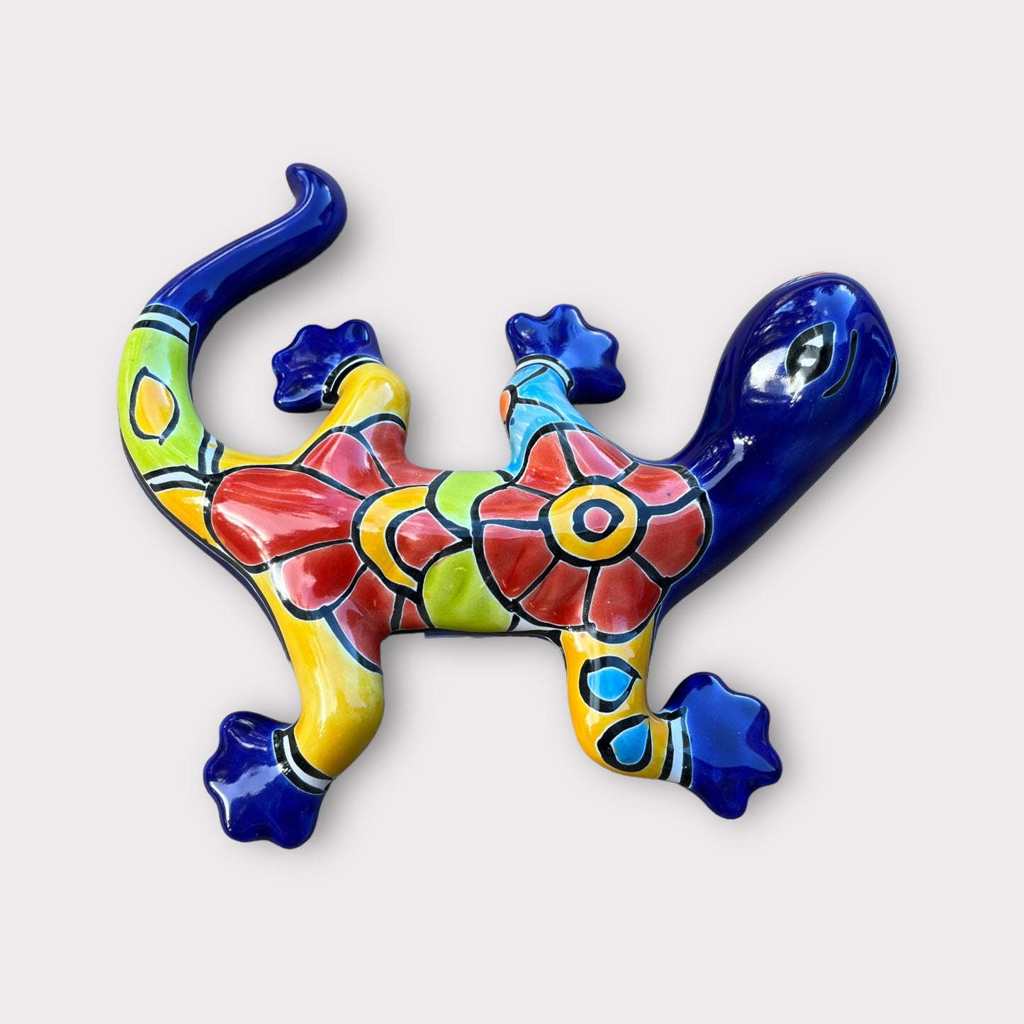 Mexican Talavera salamander lizard curved side