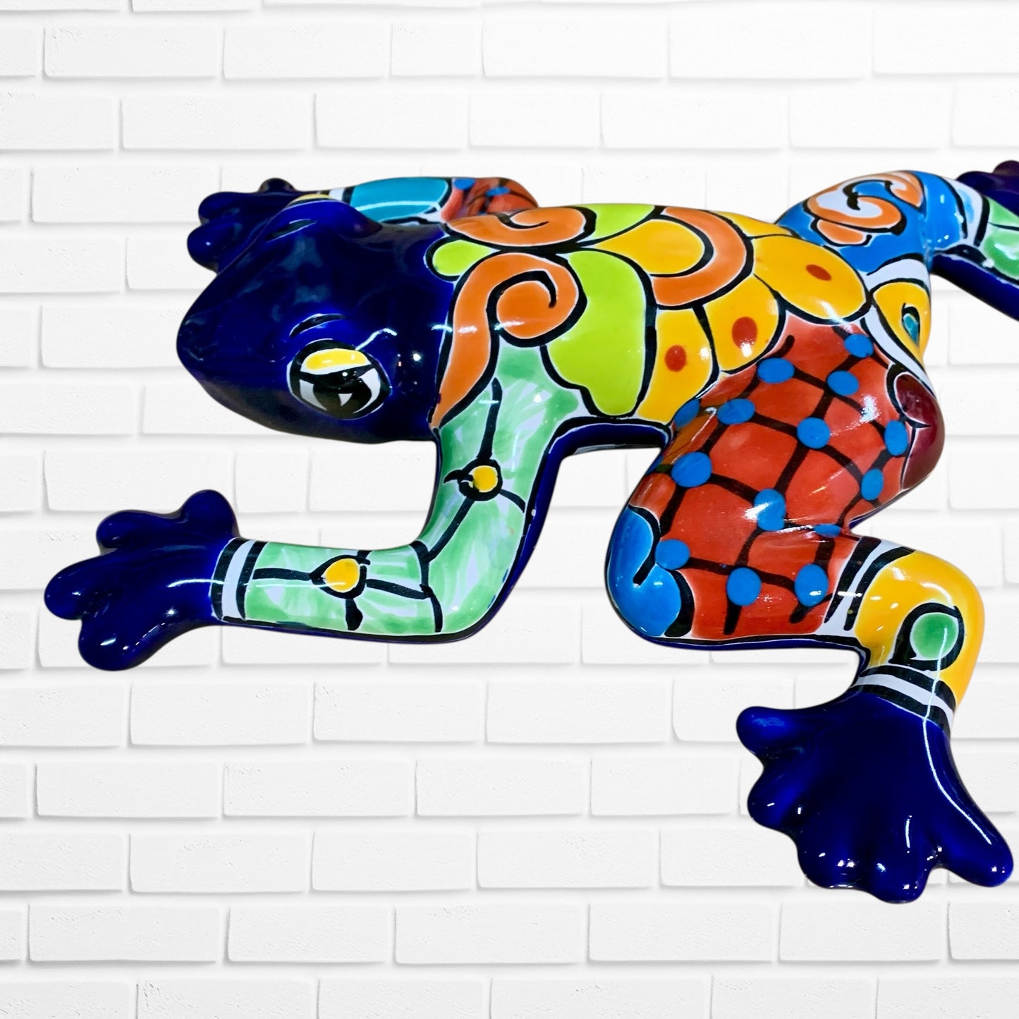 Talavera wall frog Gordo in azul cobalt Side