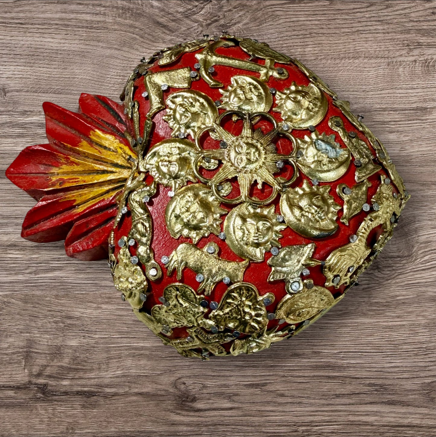 Milagros Heart Golden Sun