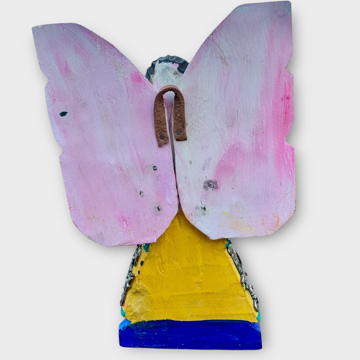 Milagros Angel Holding Heart Back