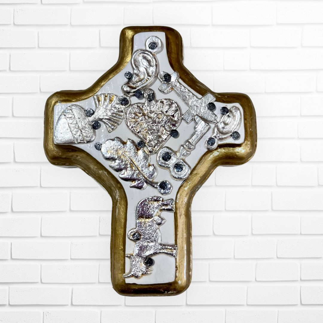 Wood Milagros folk art cross mini White