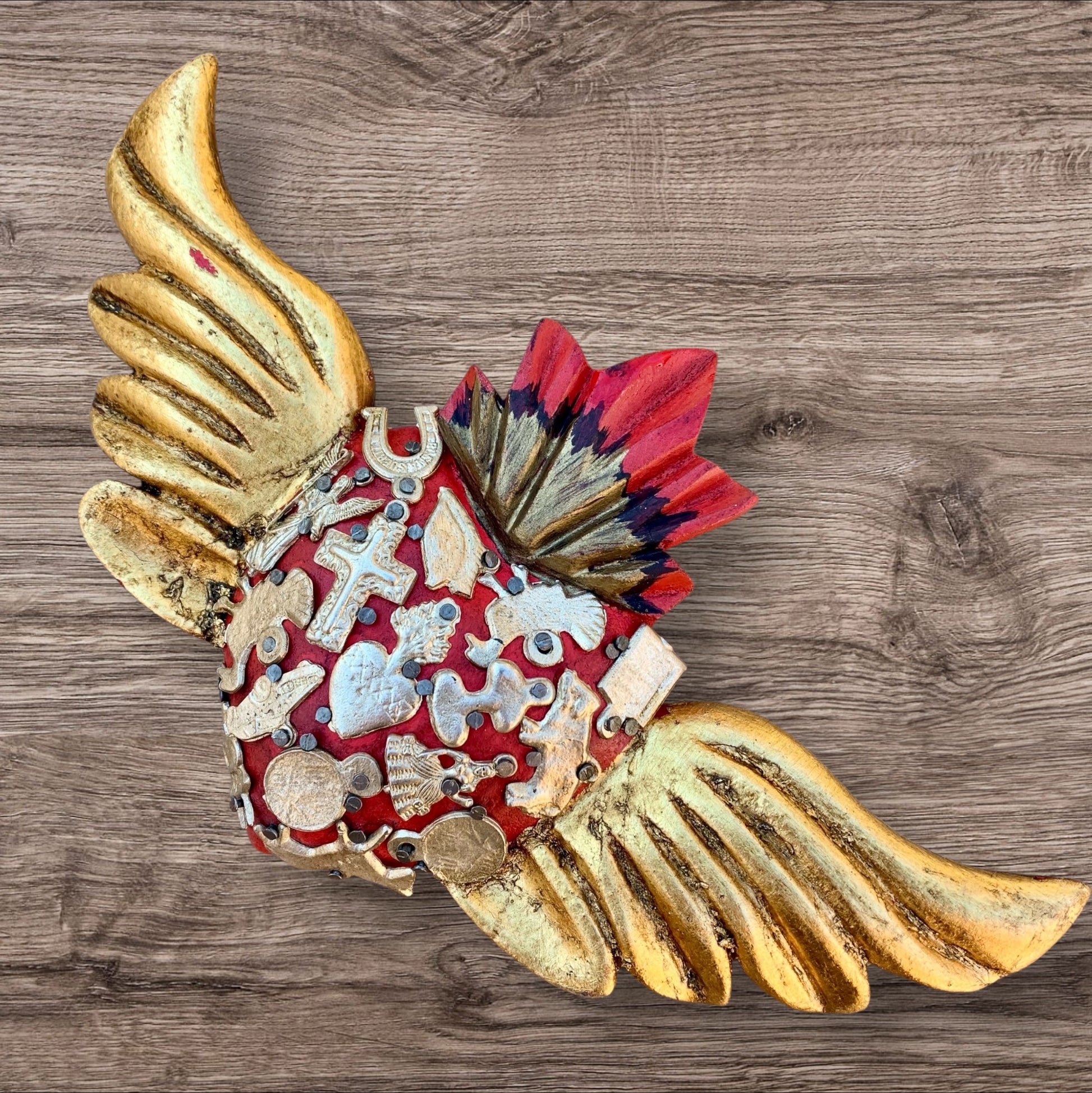 Milagros winged sacred heart small
