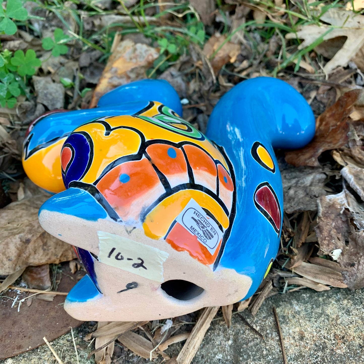 Talavera Pottery Squirrel holding nut bottom