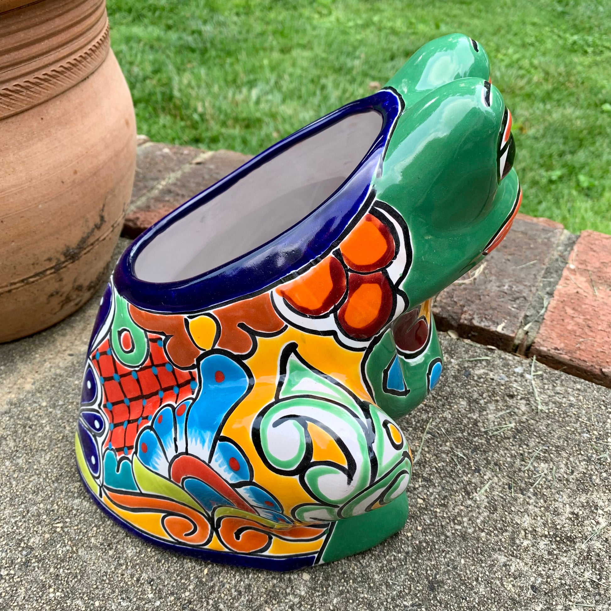 Talavera frog planting pot left side 