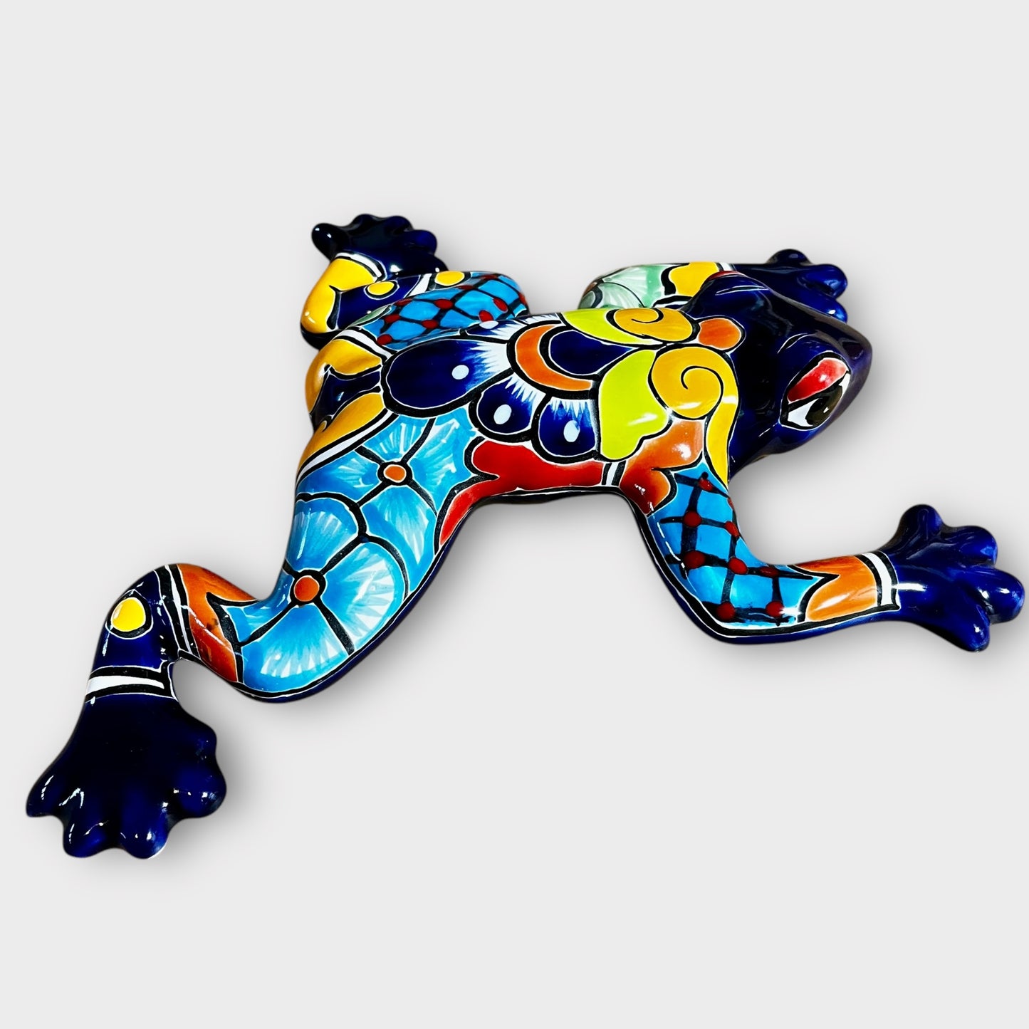 Talavera wall frog Gordo left side