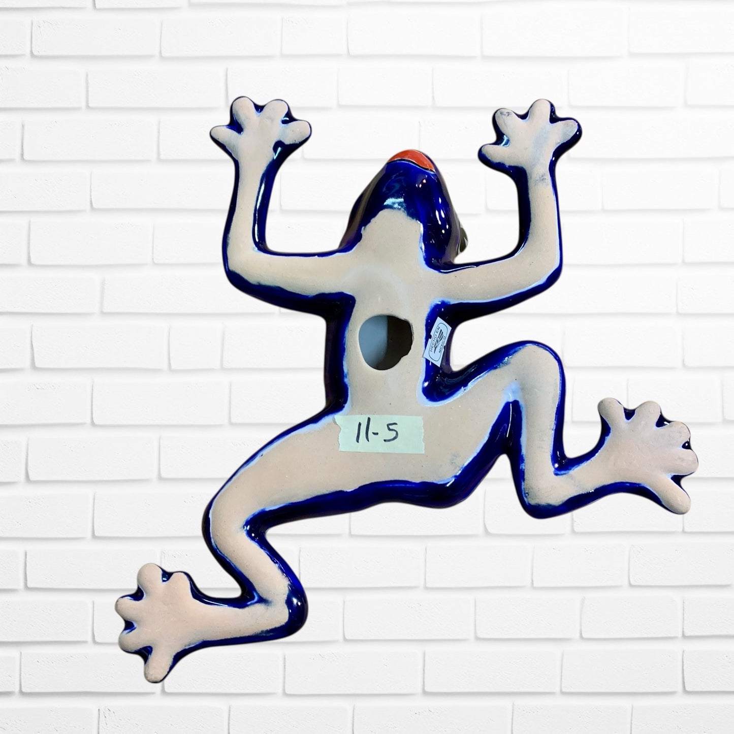 Talavera wall frog Gordo in azul cobalt bottom