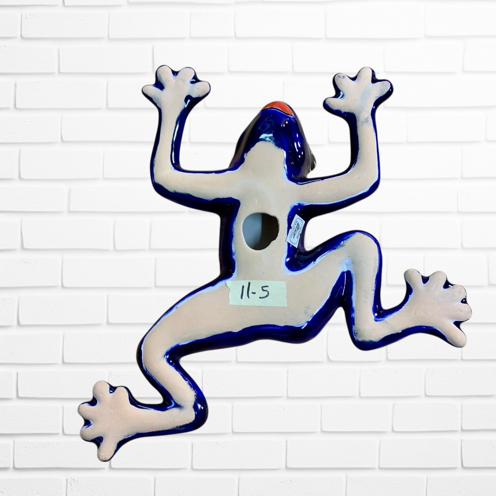 Talavera wall frog Gordo in azul cobalt bottom