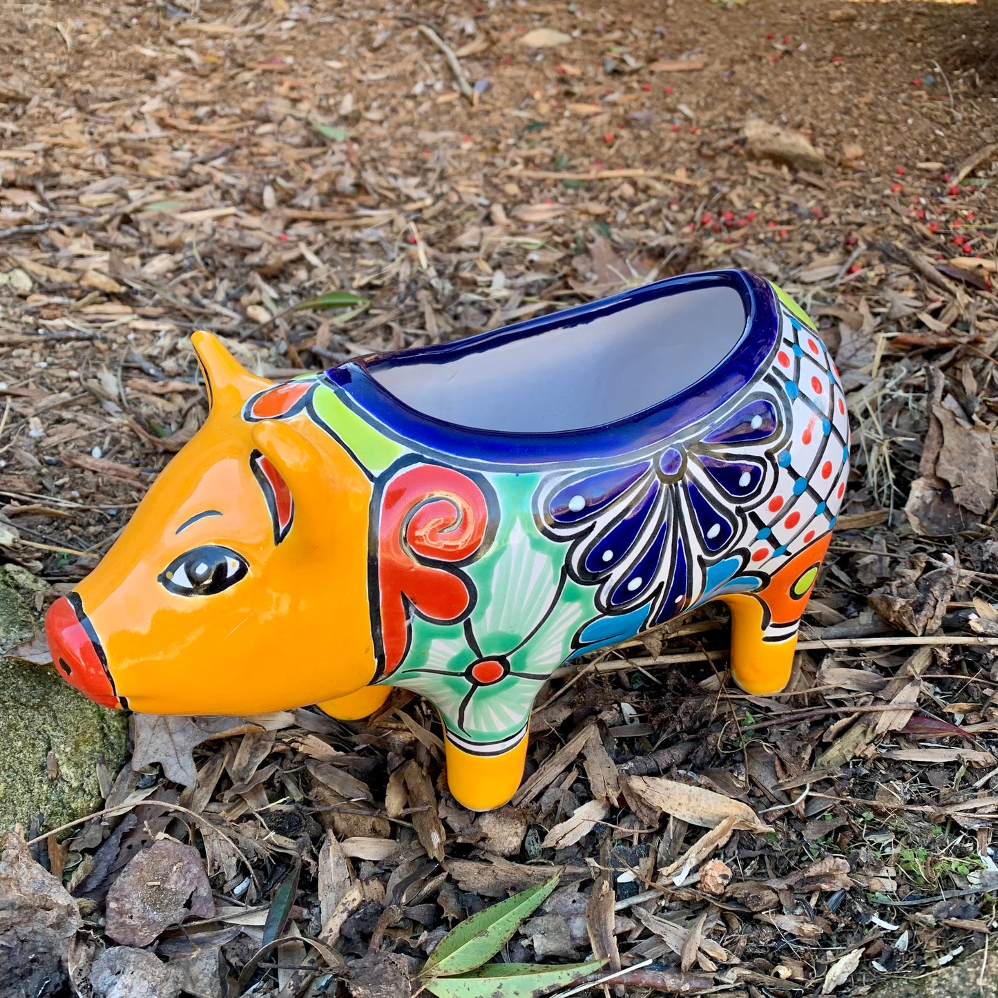 Talavera pottery, pig planting pot side