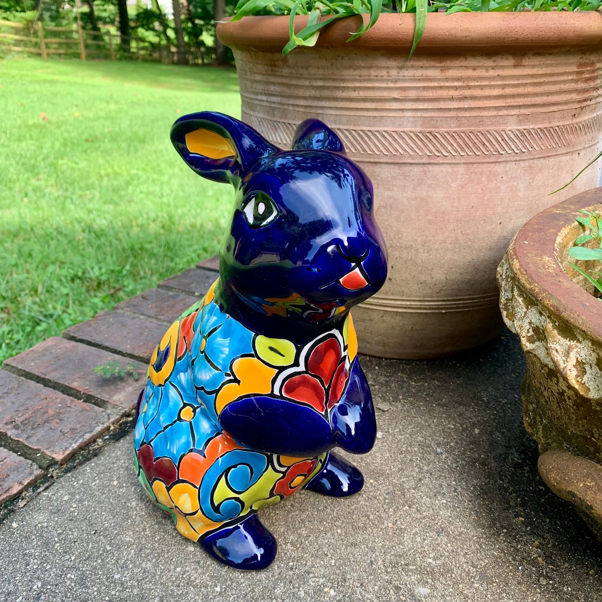 Talavera bunny rabbit standing