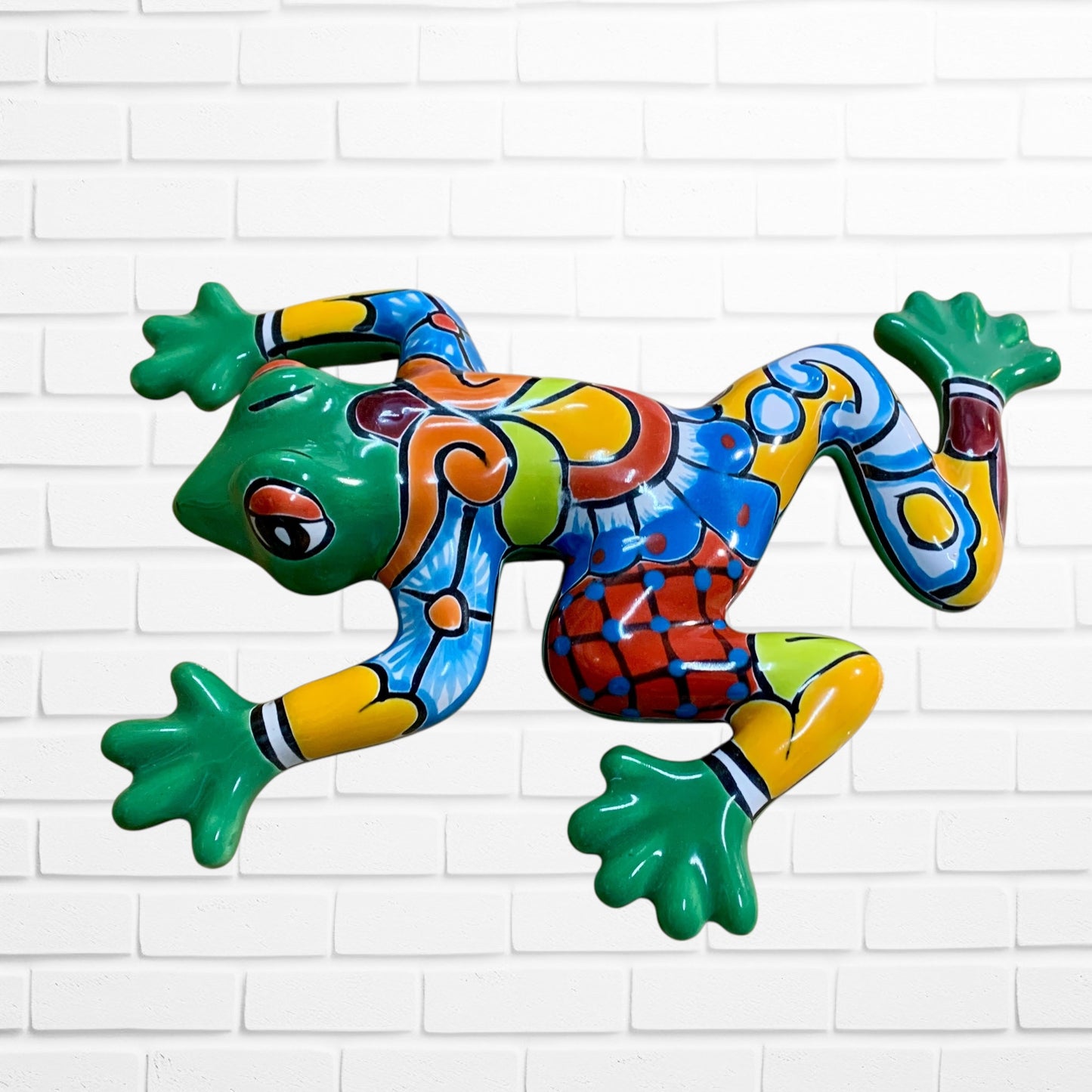 Talavera wall frog Lucy Side