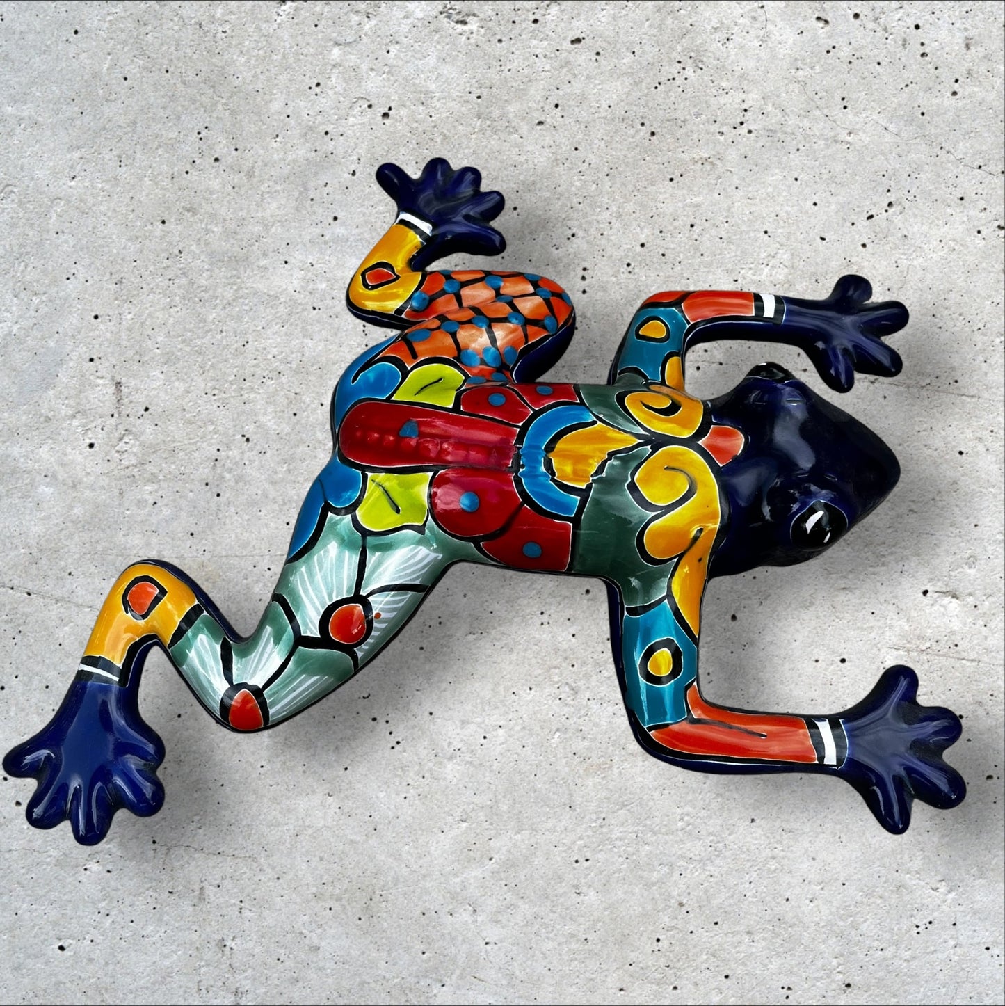 Talavera wall frog Gordo left side