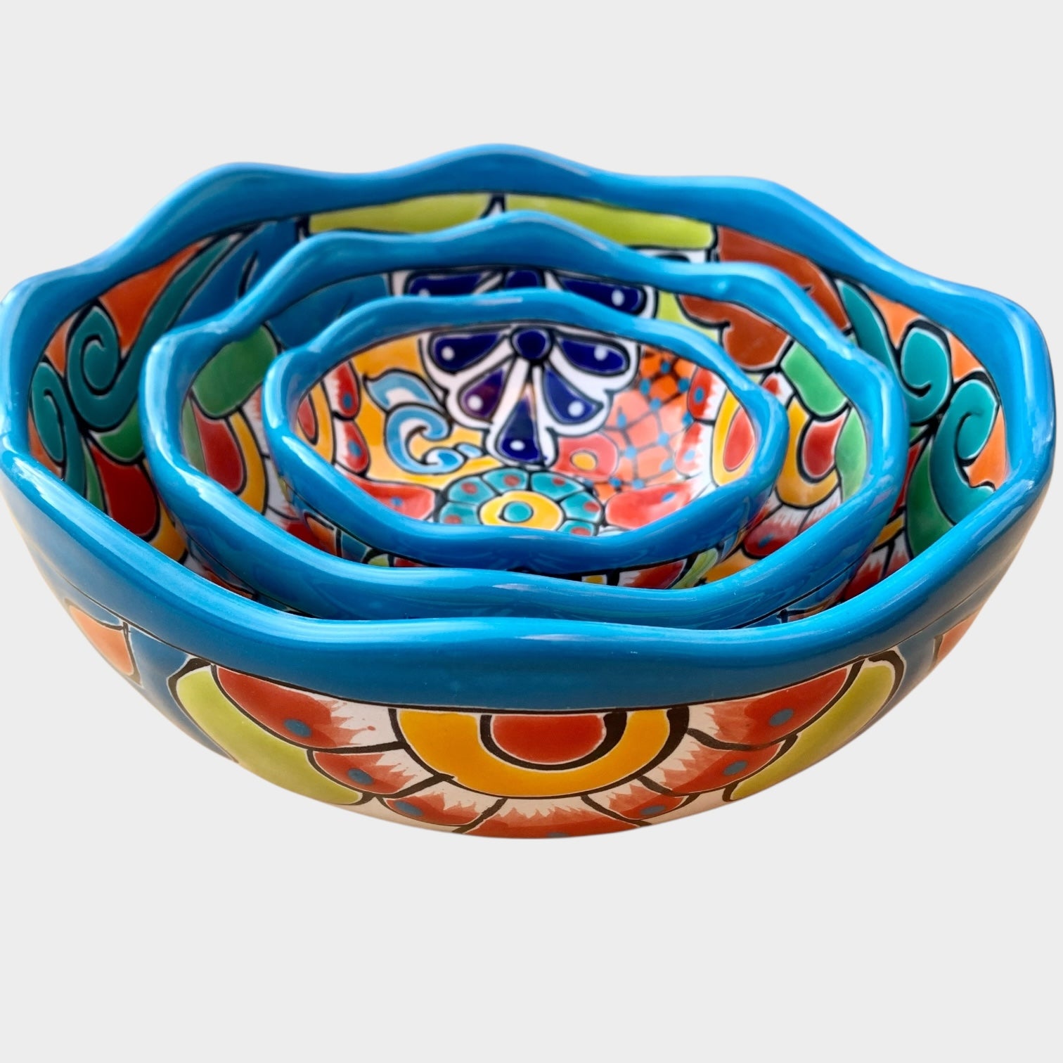 Talavera Nesting Bowl Set Side view